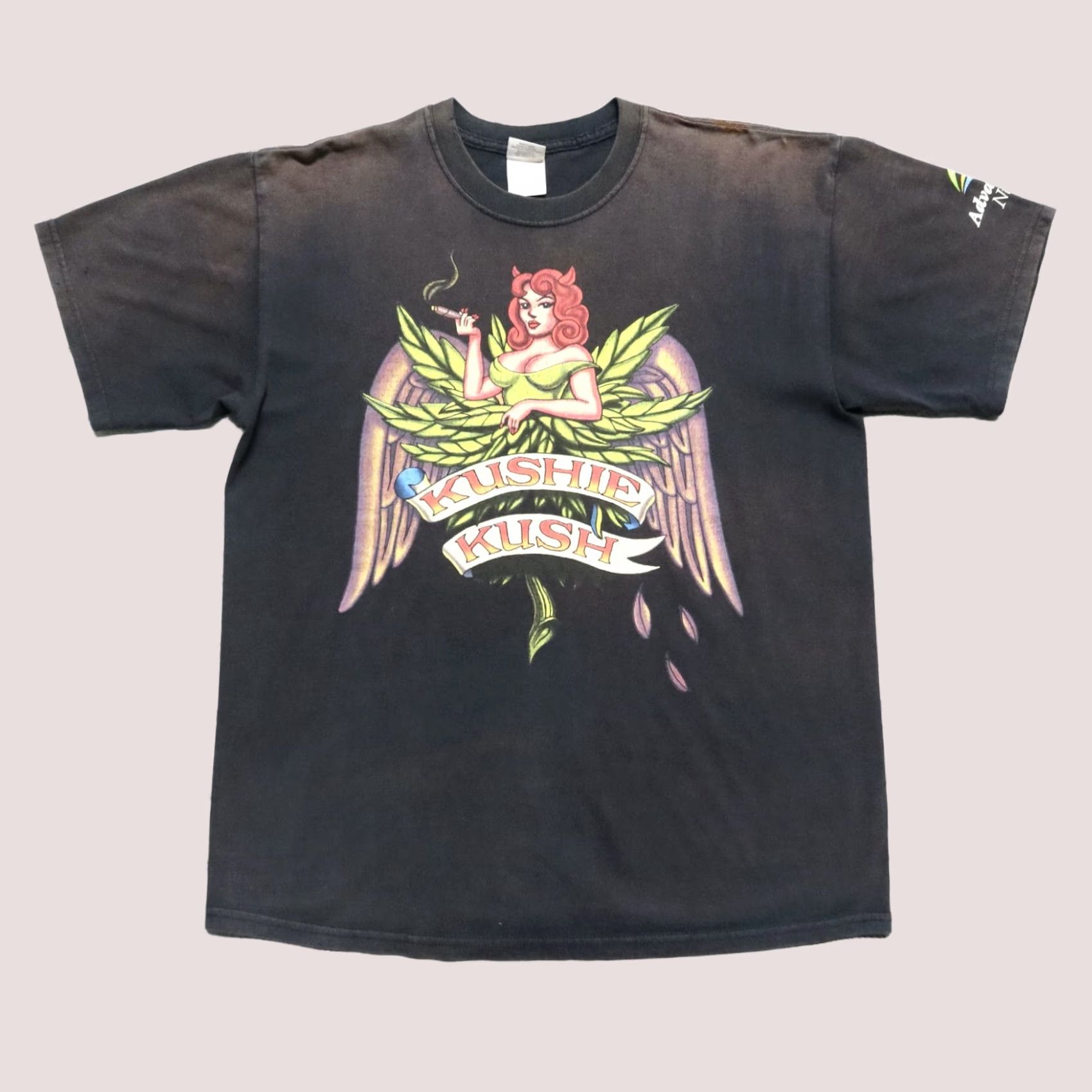 Gildan VINTAGE Kushie Kush Nutrients Shirt Band Tour Tee L Faded Black Mens M Size US L / EU 52-54 / 3 - 1 Thumbnail