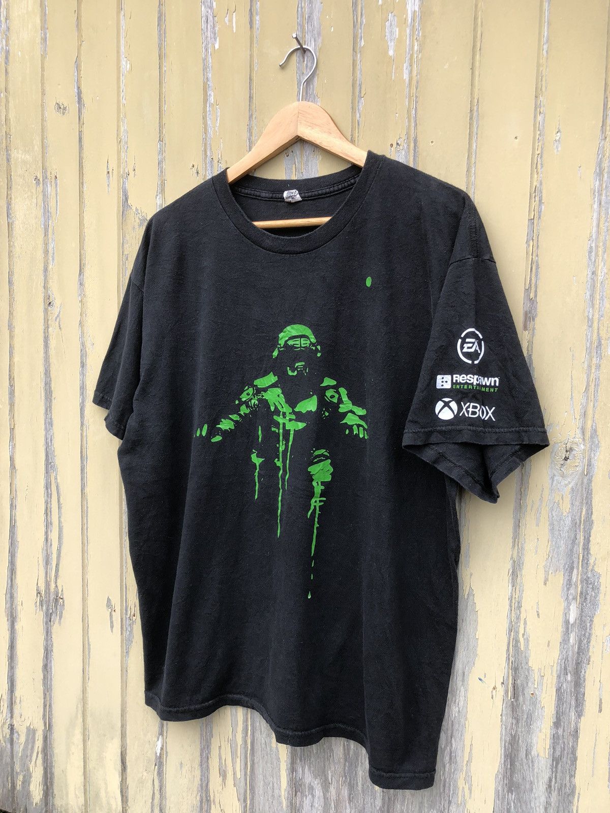 Japanese Brand Vintage Y2K RARE Titanfall EA Xbox Game Promo Tee Size US XL / EU 56 / 4 - 2 Thumbnail