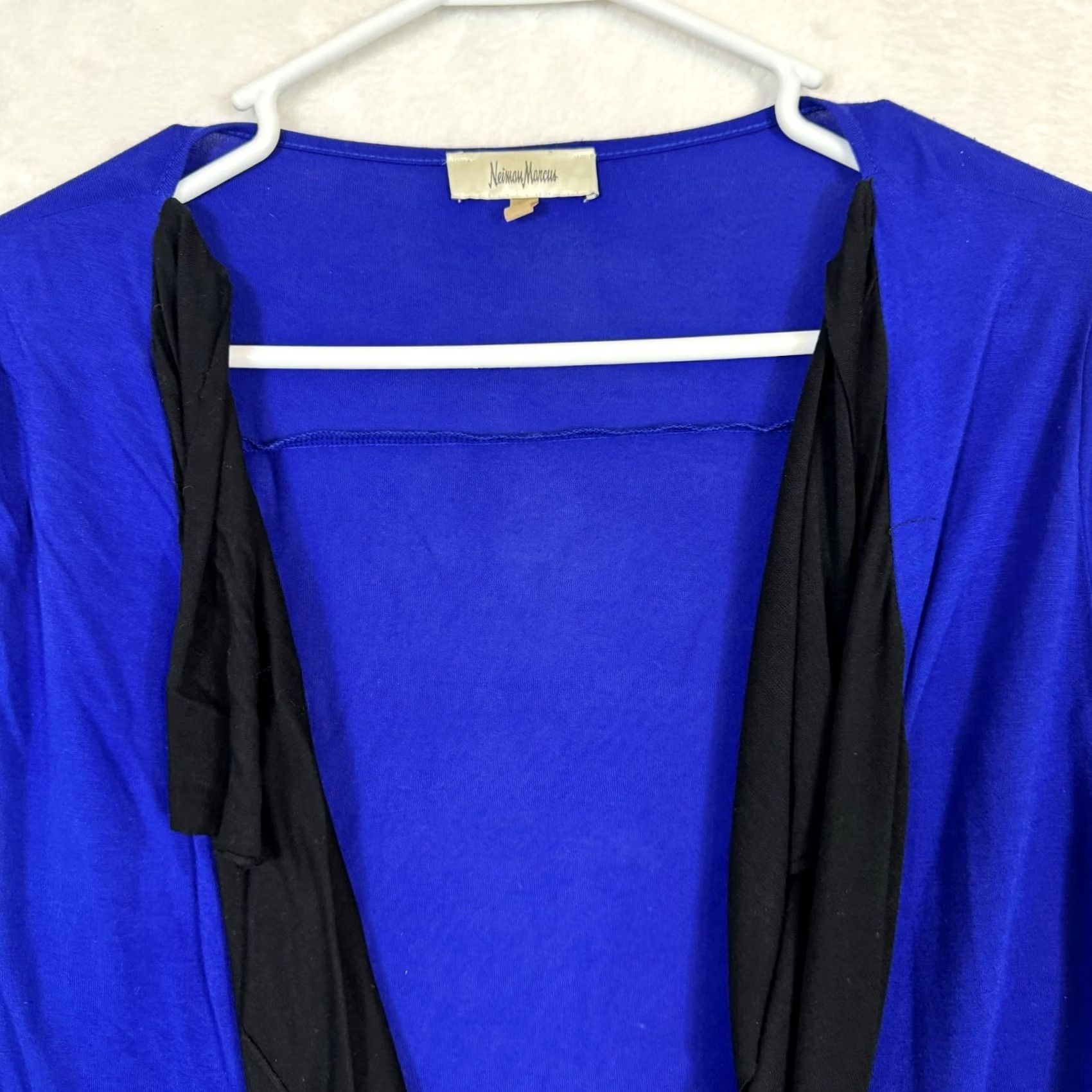 Neiman Marcus Neiman Marcus Women's Medium Blue Long Sleeve Cardigan Sweater 100% Viscose Size M / US 6-8 / IT 42-44 - 4 Thumbnail