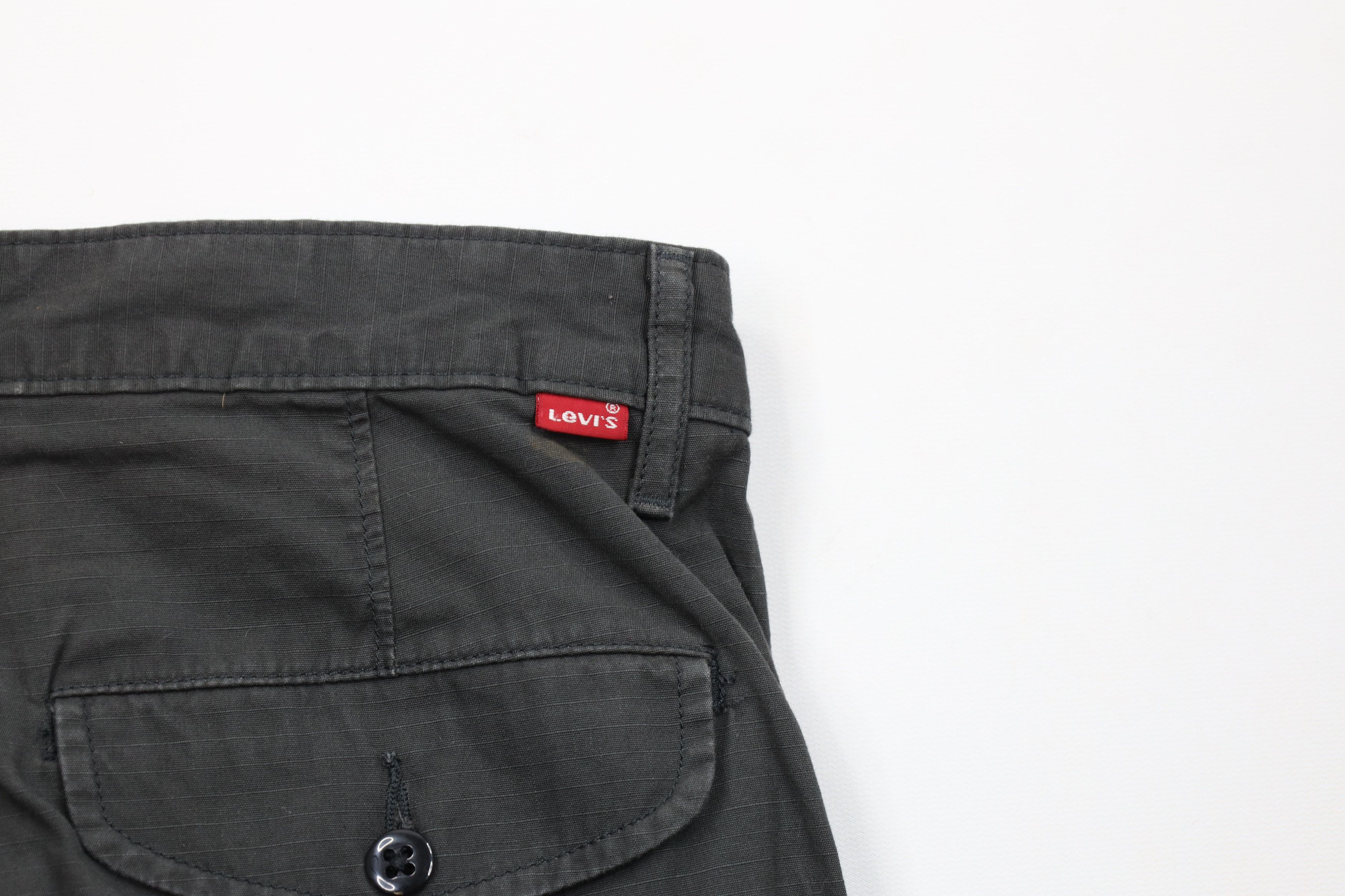 Levi's Vintage Y2K Levis Fit Ripstop Cargo Shorts Dark Gray Cotton Size US 31 - 9 Thumbnail