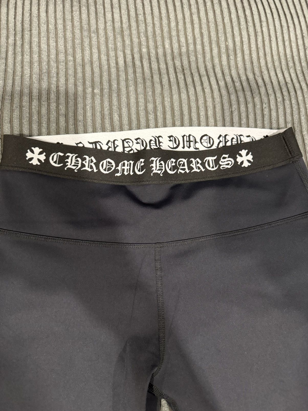 Chrome Hearts Chrome heart yoga pants/leggings Size 27" / US 4 / IT 40 - 2 Thumbnail