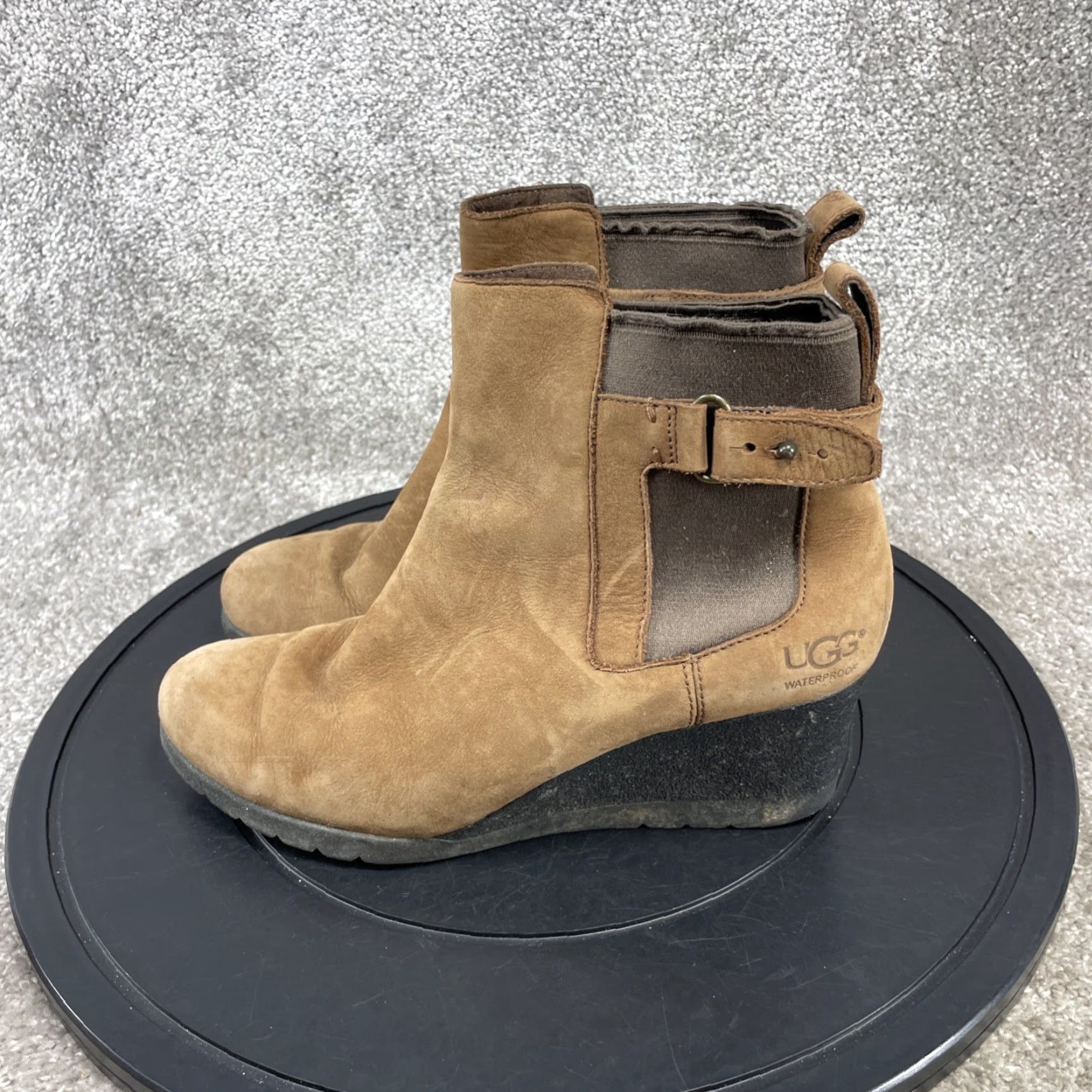 Ugg VINTAGE UGG Boots Women Size 8 Brown Leather Wedge Heel Waterproof Bootie Casual Fall Winter Size US 8 / IT 38 - 5 Thumbnail