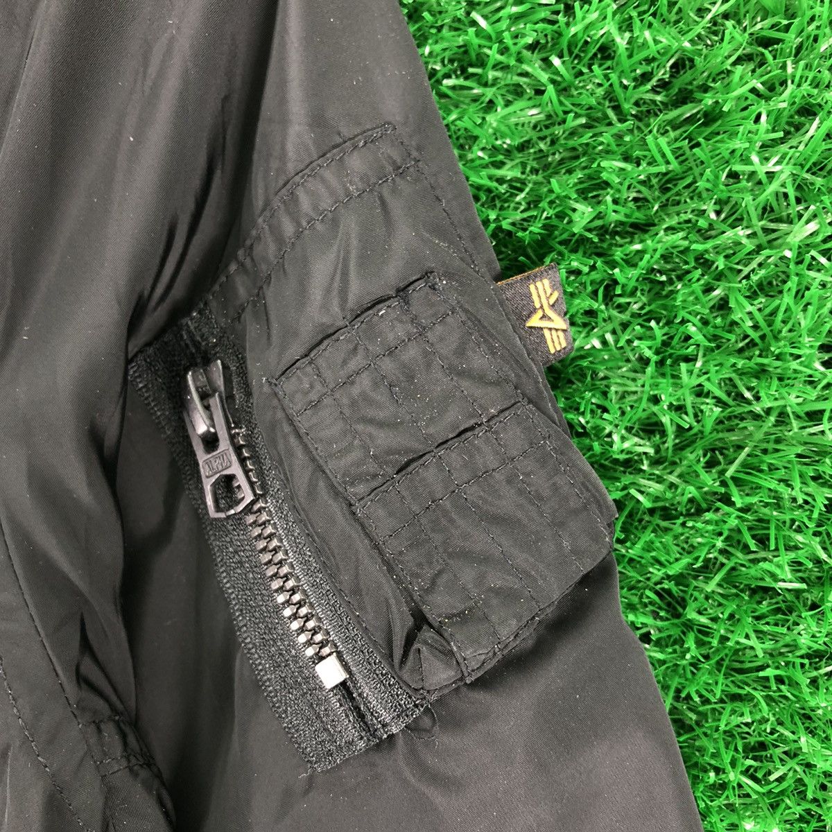 Alpha Industries Vintage Alpha Industries Bomber Jacket MA-1 for Kid Size US XXS / EU 40 - 9 Thumbnail