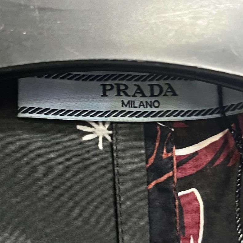 Prada Prada The latest multi-color printed pattern logo short-sle Size US XS / EU 42 / 0 - 3 Thumbnail