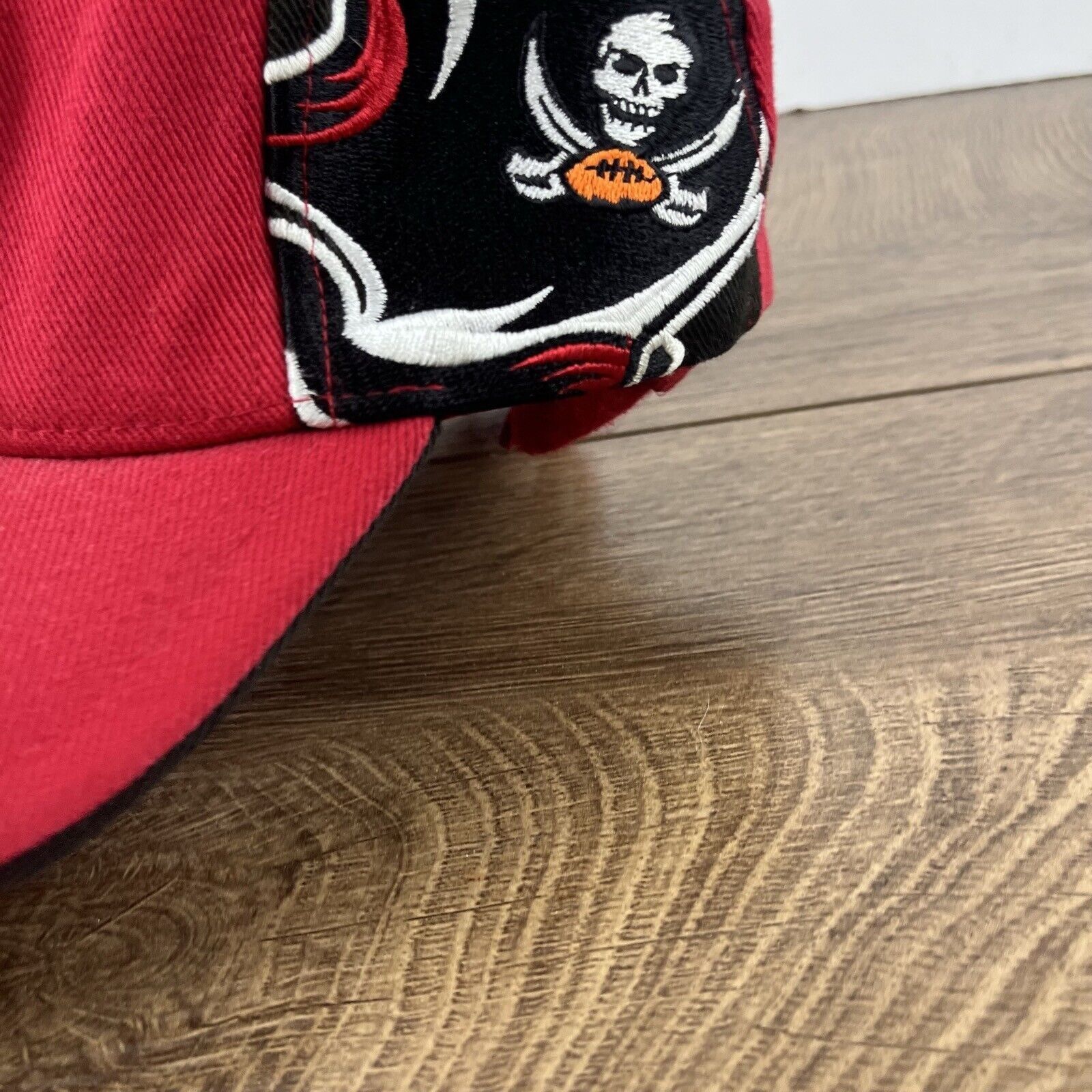 Other Tampa Bay Buccaneers NFL Hat Red Cap Adjustable Hat Red Adul Size ONE SIZE - 8 Thumbnail