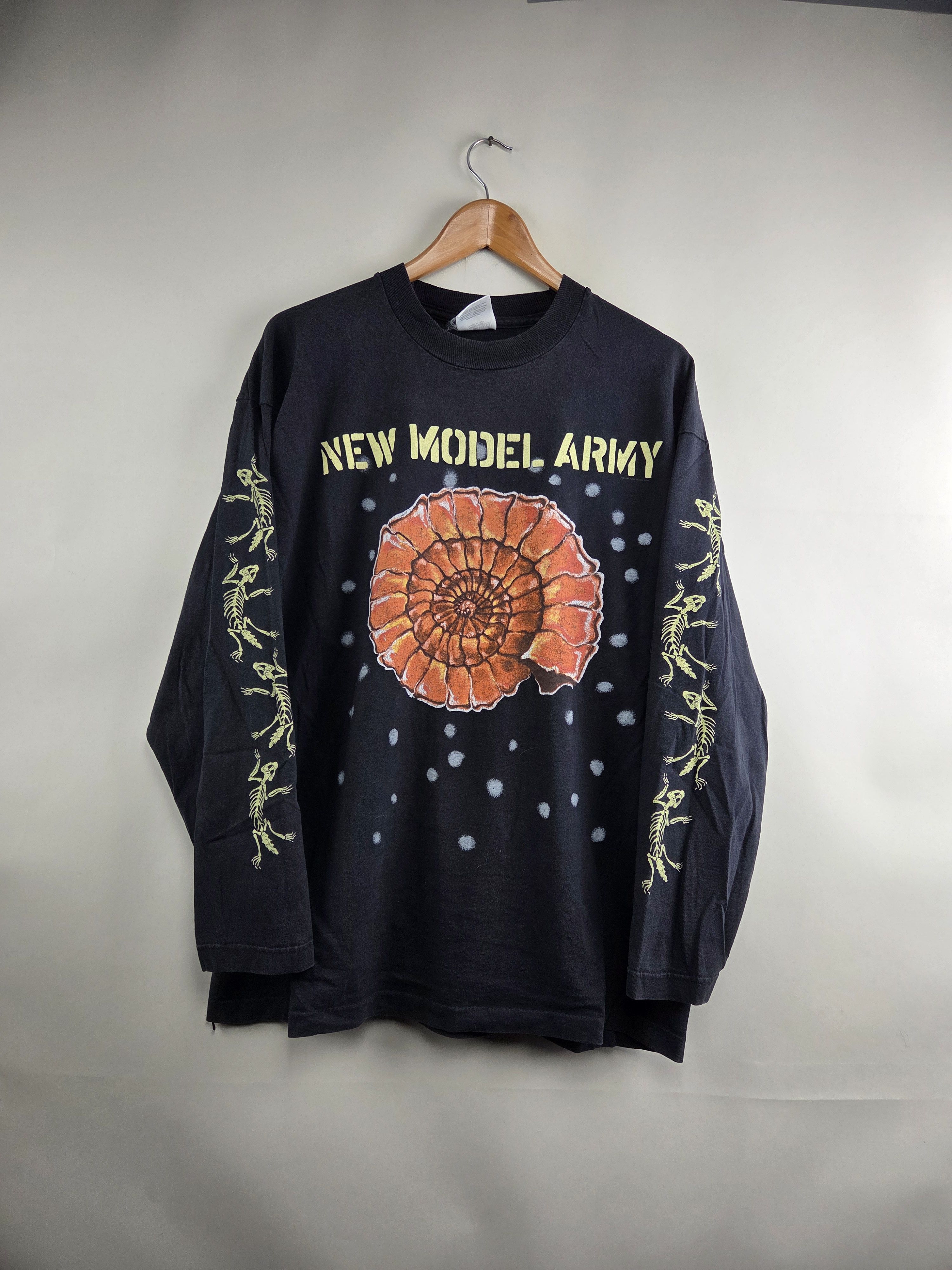 Band Tees × Vintage 1994 New Model Army Long-sleeved XL 23.5" 29.5" Size US XL / EU 56 / 4 - 1 Thumbnail