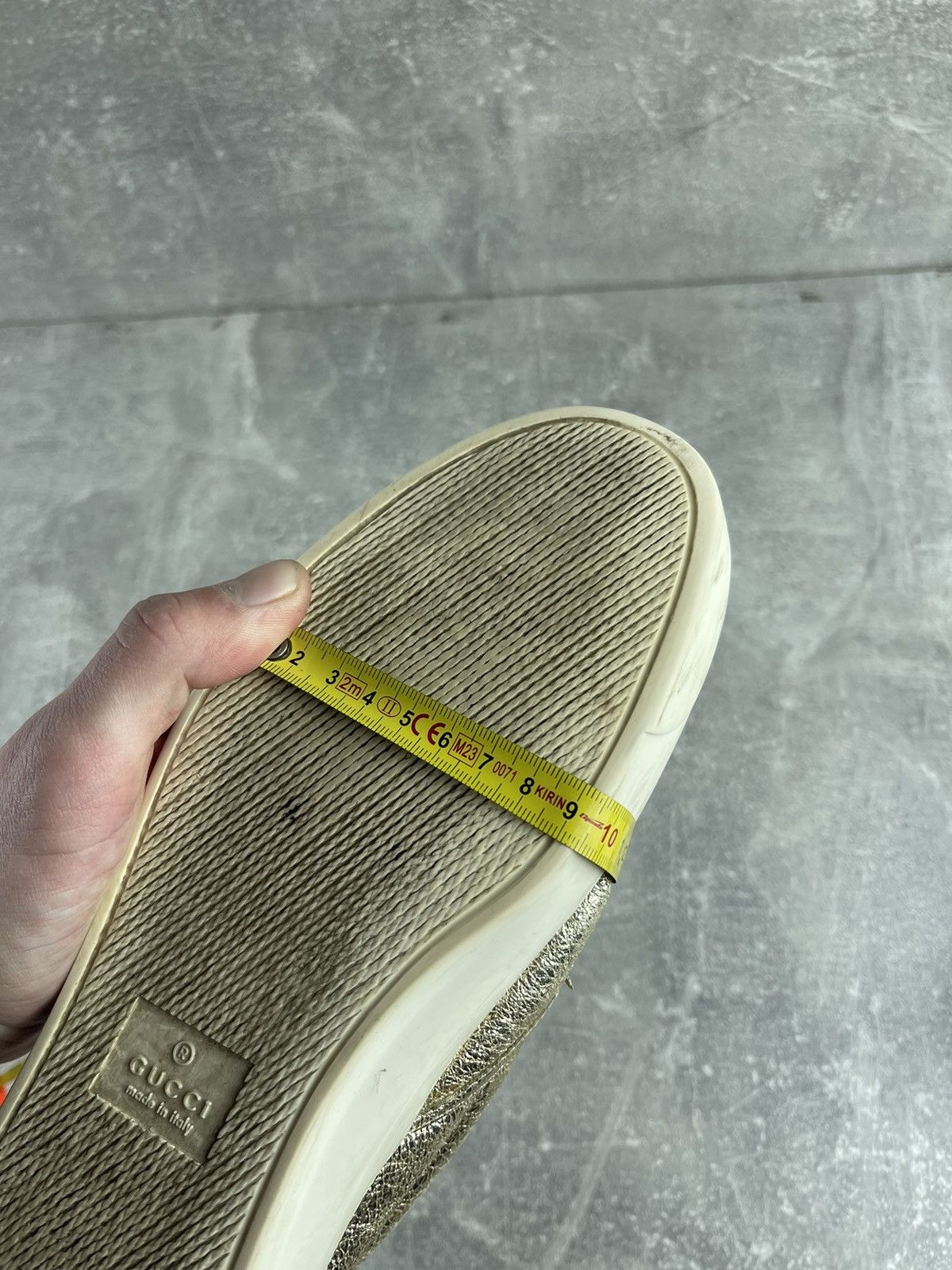 Gucci Gucci Metallic Gold Textured Leather Slip On Sneakers Size US 8 / IT 38 - 13 Thumbnail