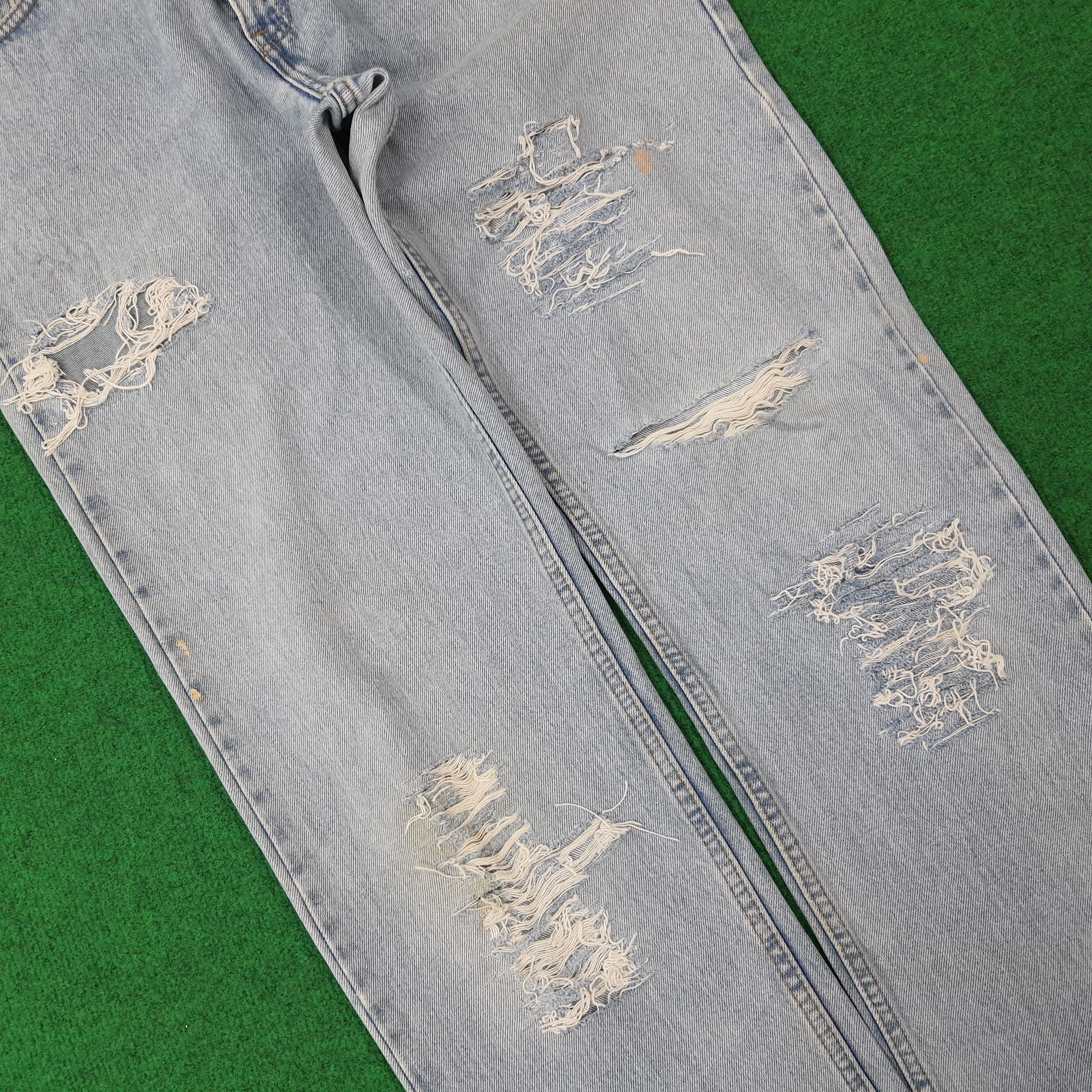 Levi's Vintage Levi's 505 Distressed Jeans C272N28 Size US 32 / EU 48 - 3 Thumbnail