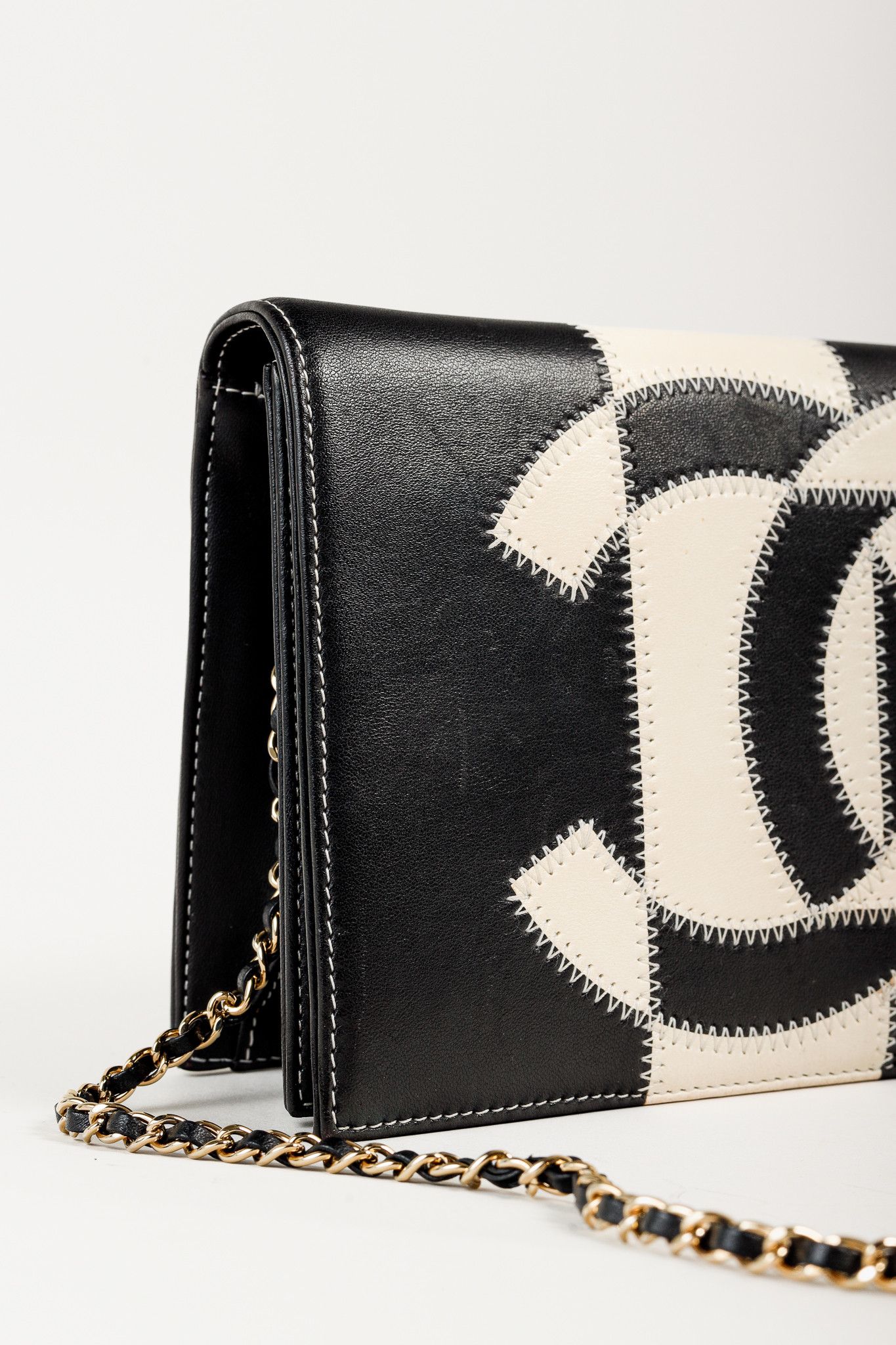 Chanel Chanel 2017 Cruise CC Patchwork Leather Shoulder Bag Size ONE SIZE - 8 Thumbnail
