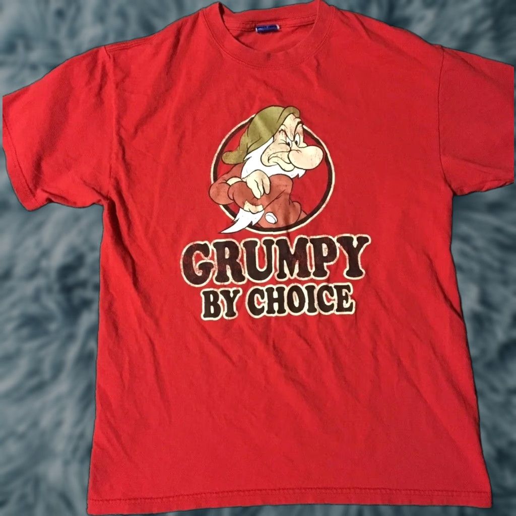 Disney VINTAGE Grumpy By Choice Snow White Shirt Men S Red Mickey Mouse Disney 90s T-Shirt Looney Tunes Size US S / EU 44-46 / 1 - 1 Thumbnail