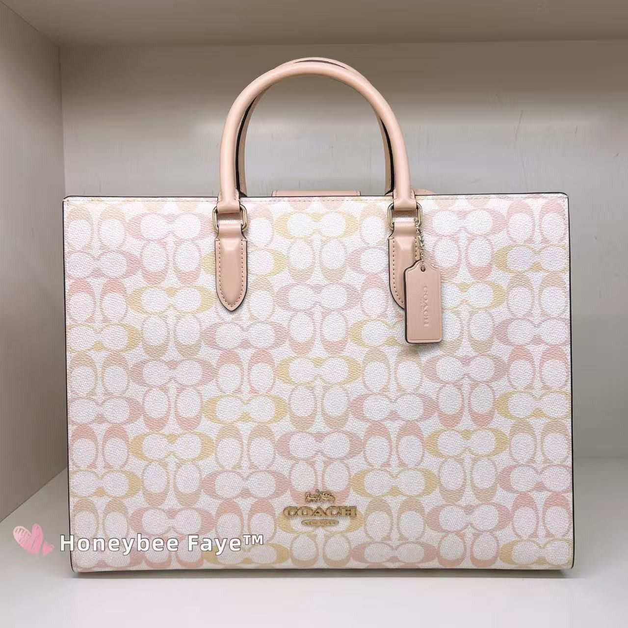 Coach NWT Coach Maggie Tote Bag In Pretty Signature Canvas CDZ06 Size ONE SIZE - 2 Thumbnail