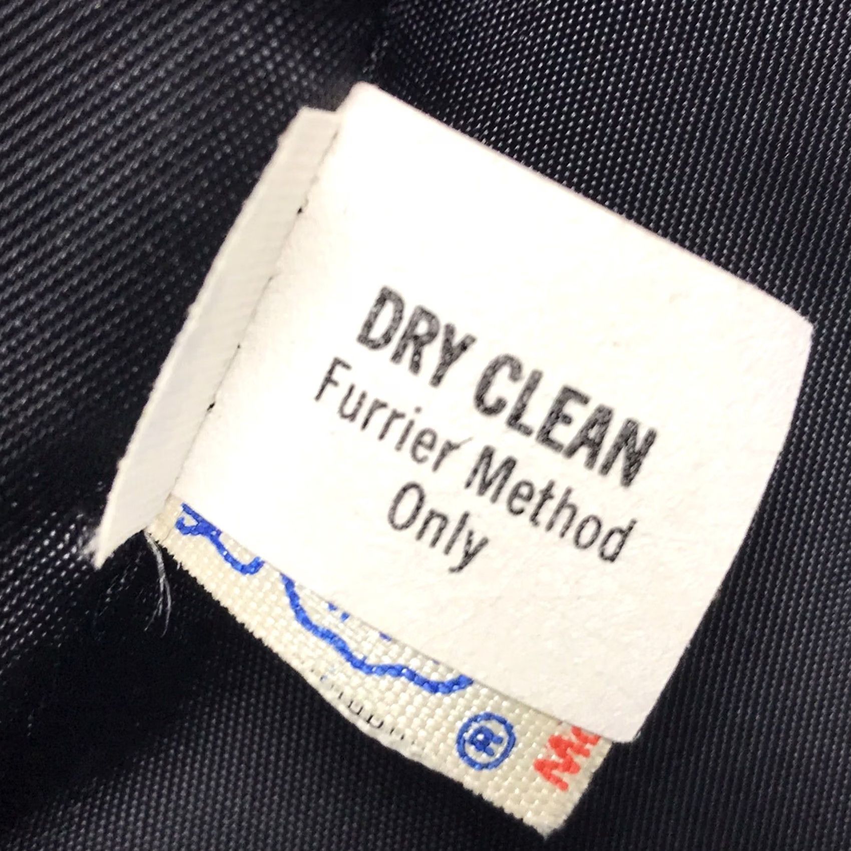 Vintage VINTAGE Donnybrook Gray/Black Faux Fox Fur Tier Oversized Coat ILGWU USA 9 M Satin Lined Dry Clean Only Pockets Union-Made Womens Jacket Size M / US 6-8 / IT 42-44 - 5 Thumbnail