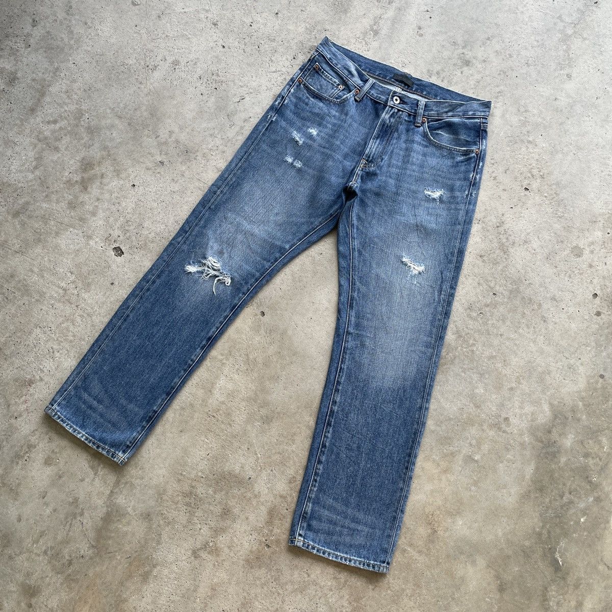 Japanese Brand Vintage Japanese Jeans Distressed Faded Denim Pants W33x30 Size US 33 - 2 Thumbnail