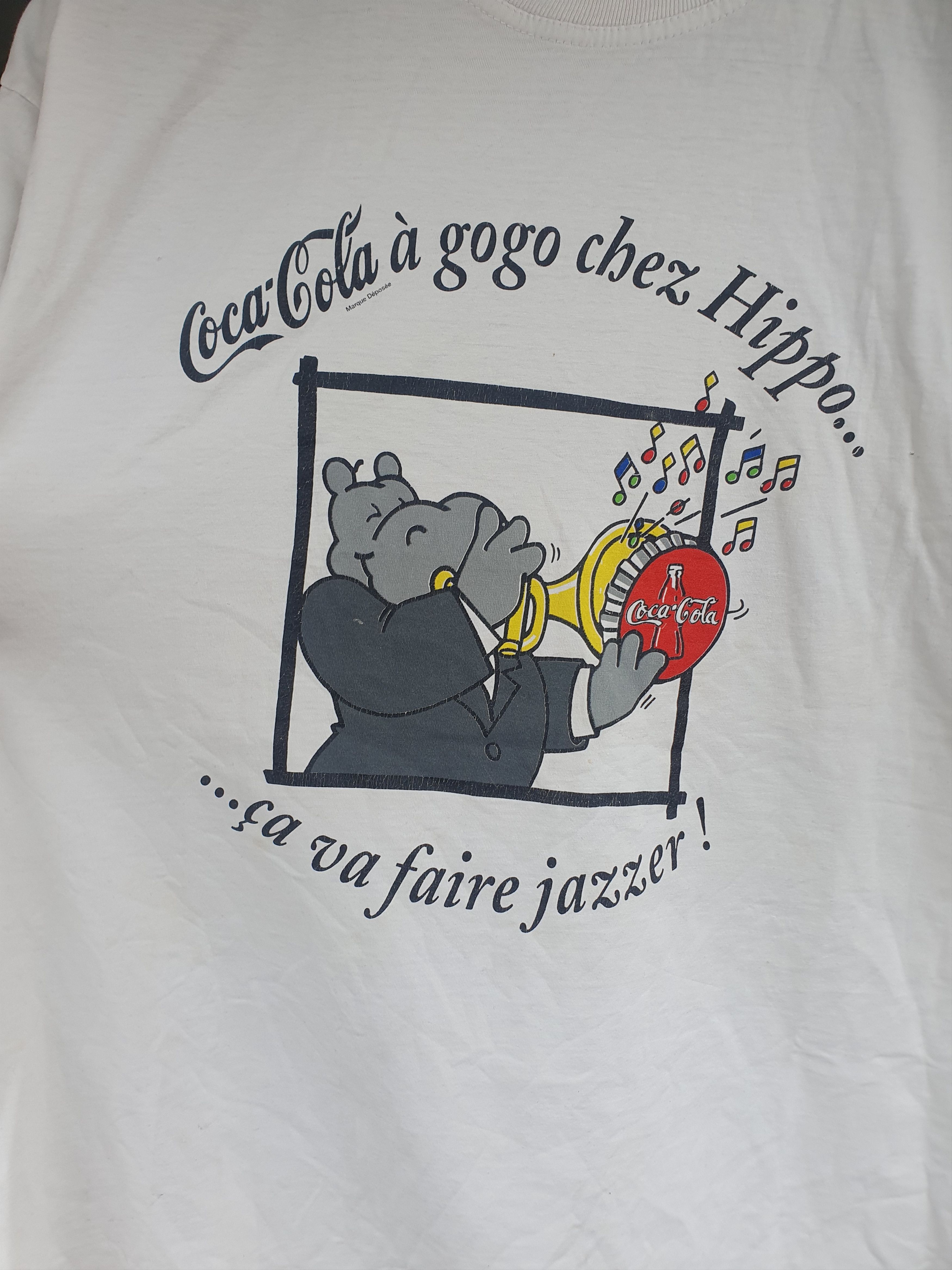 Coca Cola × Vintage Coca Cola A Gogo Chez Hippo Vintage T-shirt sz L? Size US L / EU 52-54 / 3 - 7 Thumbnail