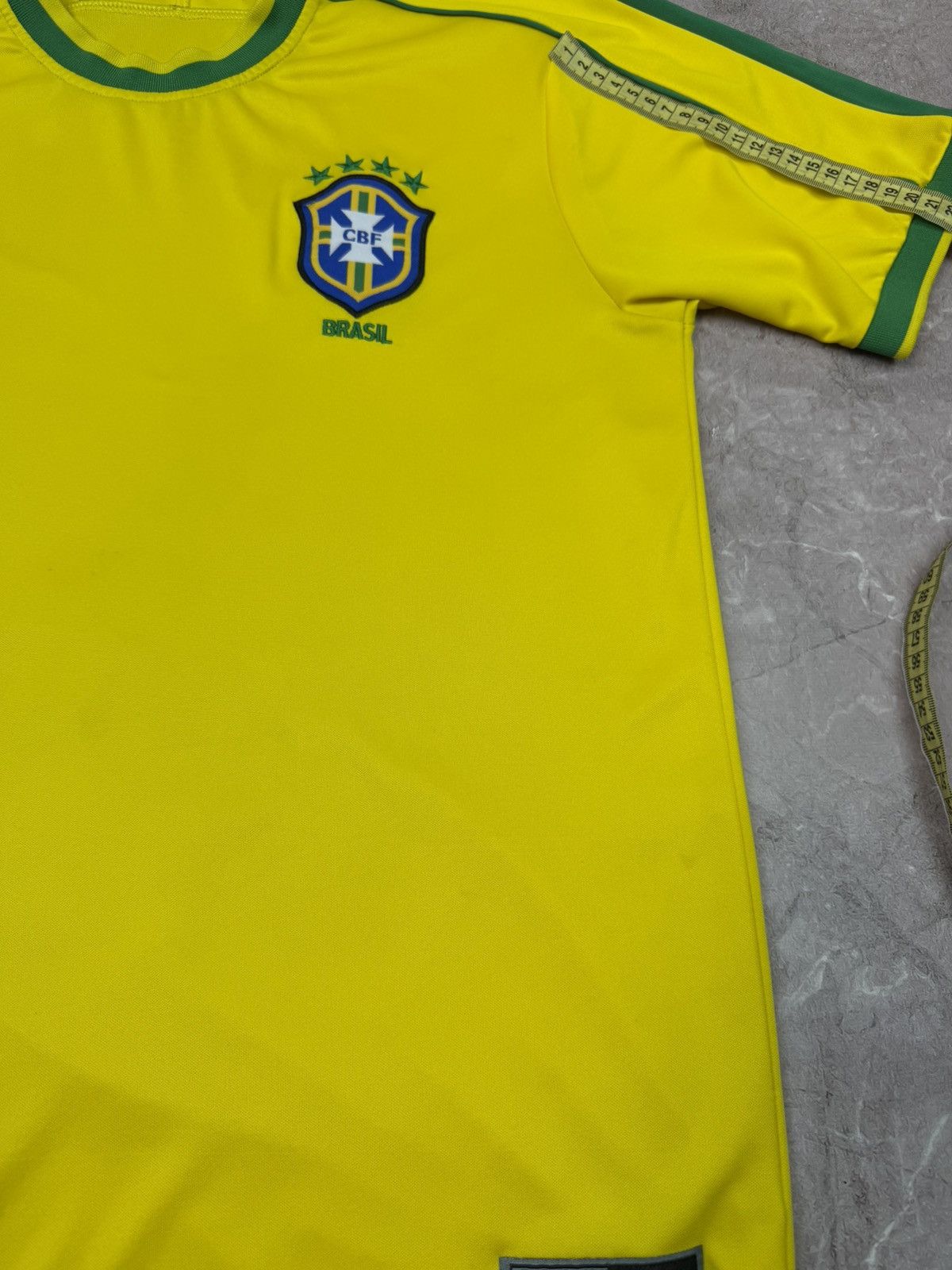 Nike Nike Vintage Brazil Jersey Size M Size US M / EU 48-50 / 2 - 11 Thumbnail