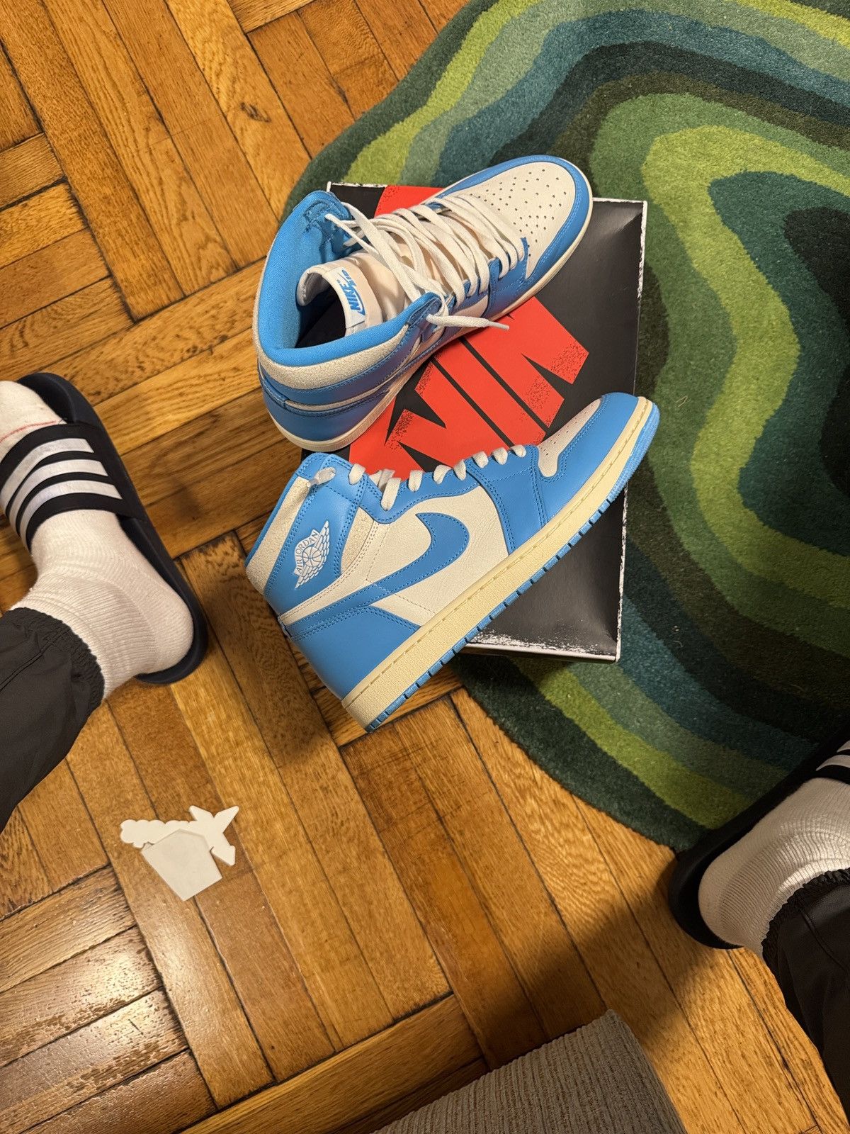 Jordan Brand Size 11 Jordan 1 Size US 11 / EU 44 - 4 Thumbnail