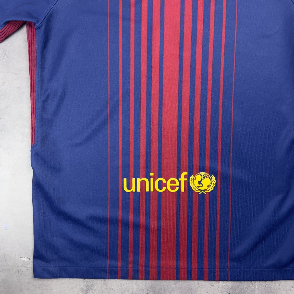 Nike Rare! F.C Barcelona Nike Soccer Jersey Away Home Shirt Size US S / EU 44-46 / 1 - 14 Thumbnail