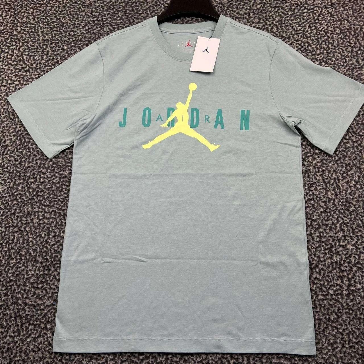 Jordan Brand Air Jordan Shirt Men Short Sleeve Crew Neck Cotton New S Size US S / EU 44-46 / 1 - 1 Thumbnail