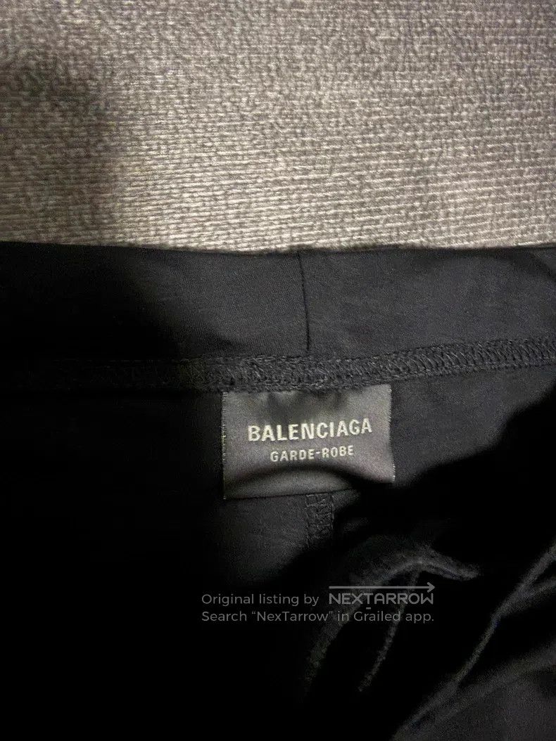 Balenciaga Balenciaga size S Elastic Waist Casual Pants Size US 27 - 3 Thumbnail