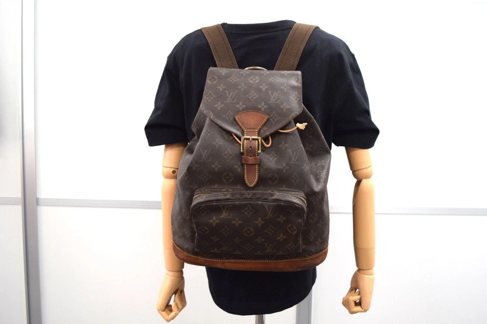 Louis Vuitton Louis Vuitton Montsouris GM Backpack Monogram Canvas M51135 Size ONE SIZE - 2 Thumbnail
