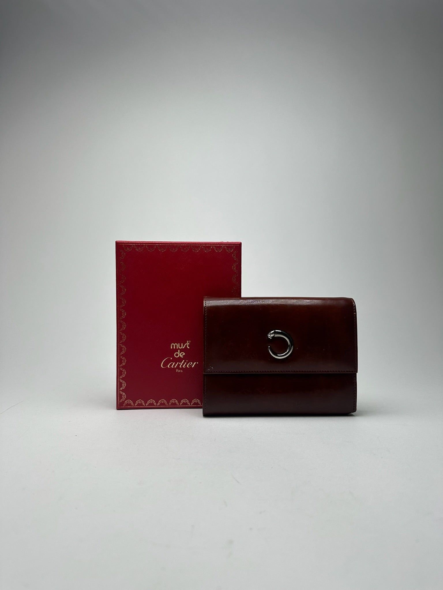 Vintage patent leather Panthere wallet red