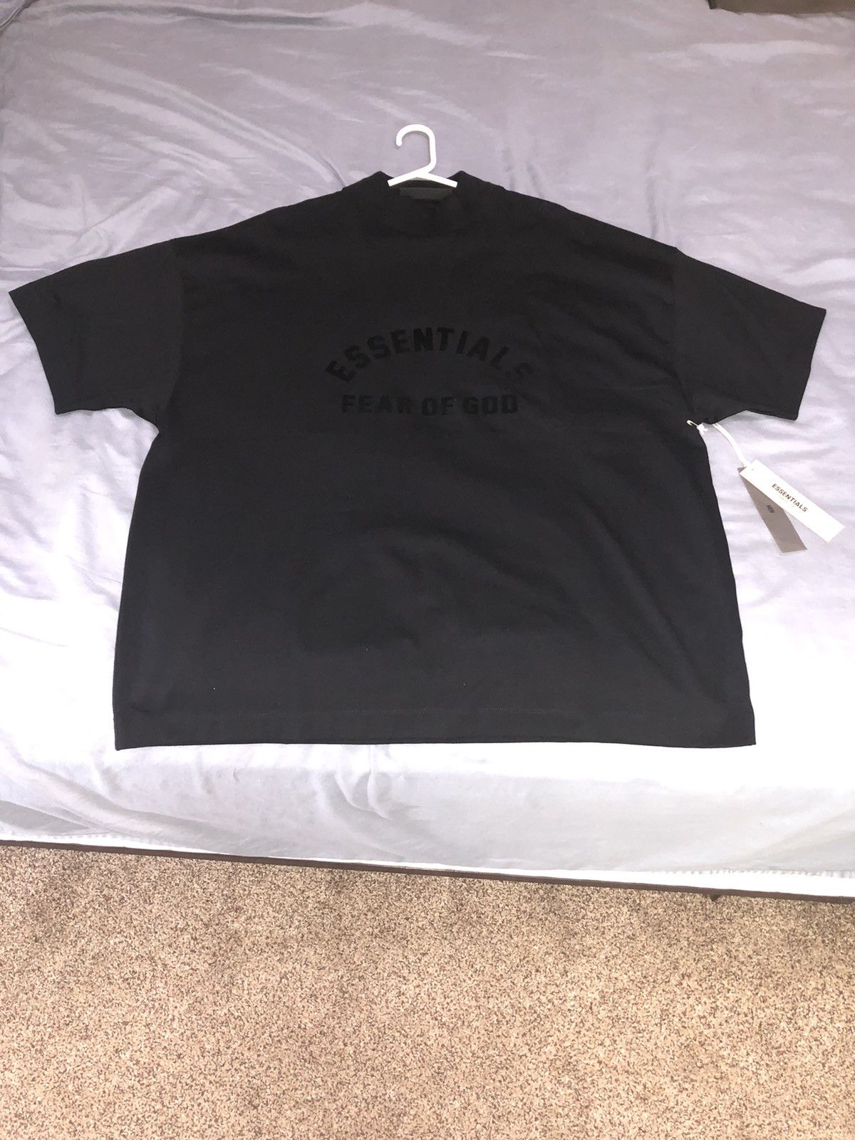 Fear of God Essentials Tee Jet Black Size S T-shirt SS23