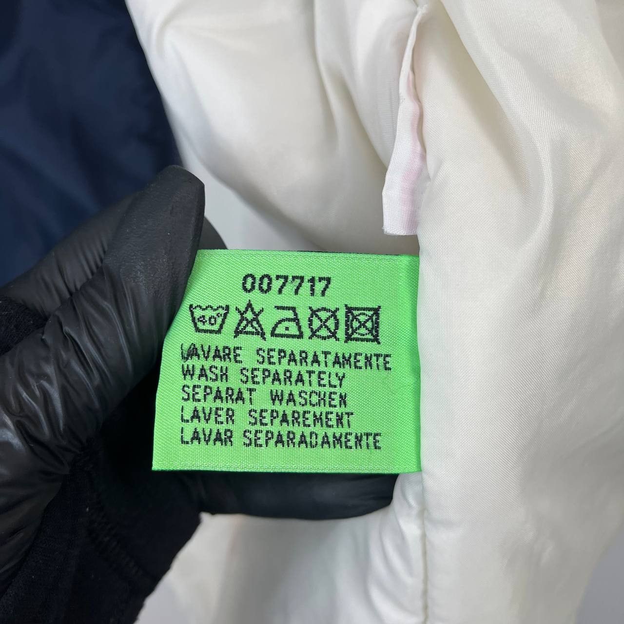 Diadora Diadora Vintage Padded Jacket Coat Big Logo Spell Out Navy M Size US M / EU 48-50 / 2 - 7 Thumbnail