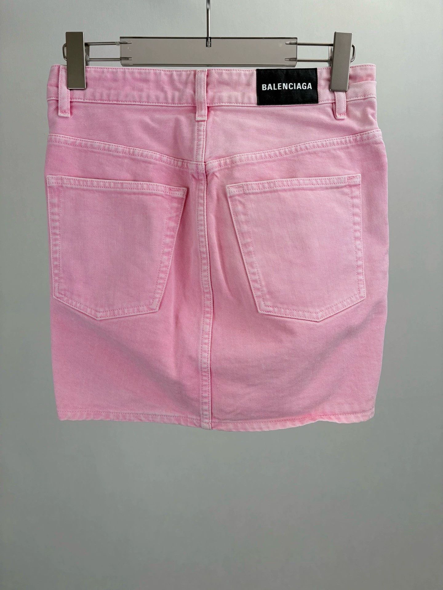 Balenciaga BALENCIAGA pink distressed denim shourts Size 25" / US 0 / IT 36 - 2 Thumbnail