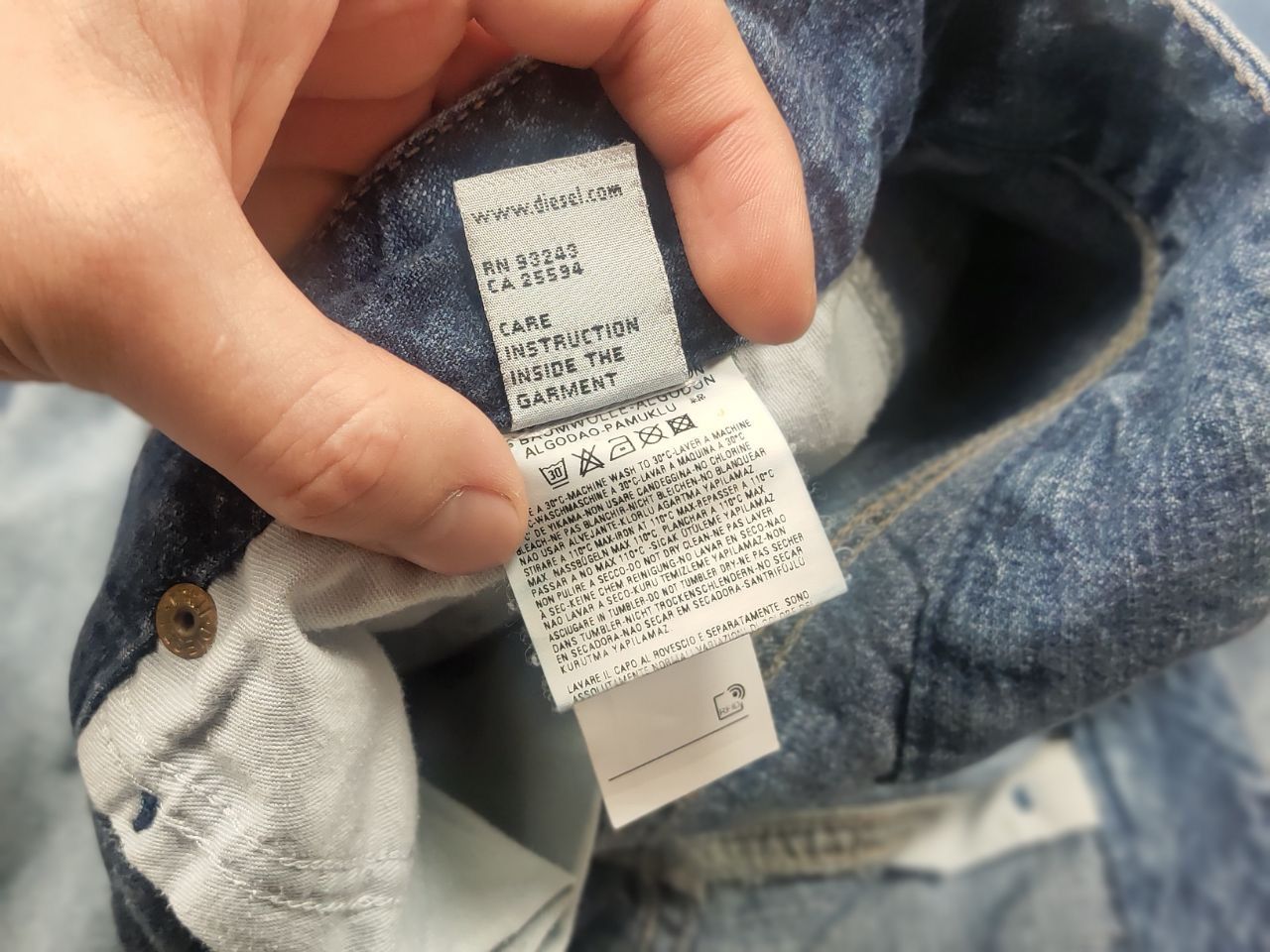 Diesel Diesel X-Rotuck second hand Men’s Low Rise Jeans Y2K Style Size US 36 / EU 52 - 19 Thumbnail