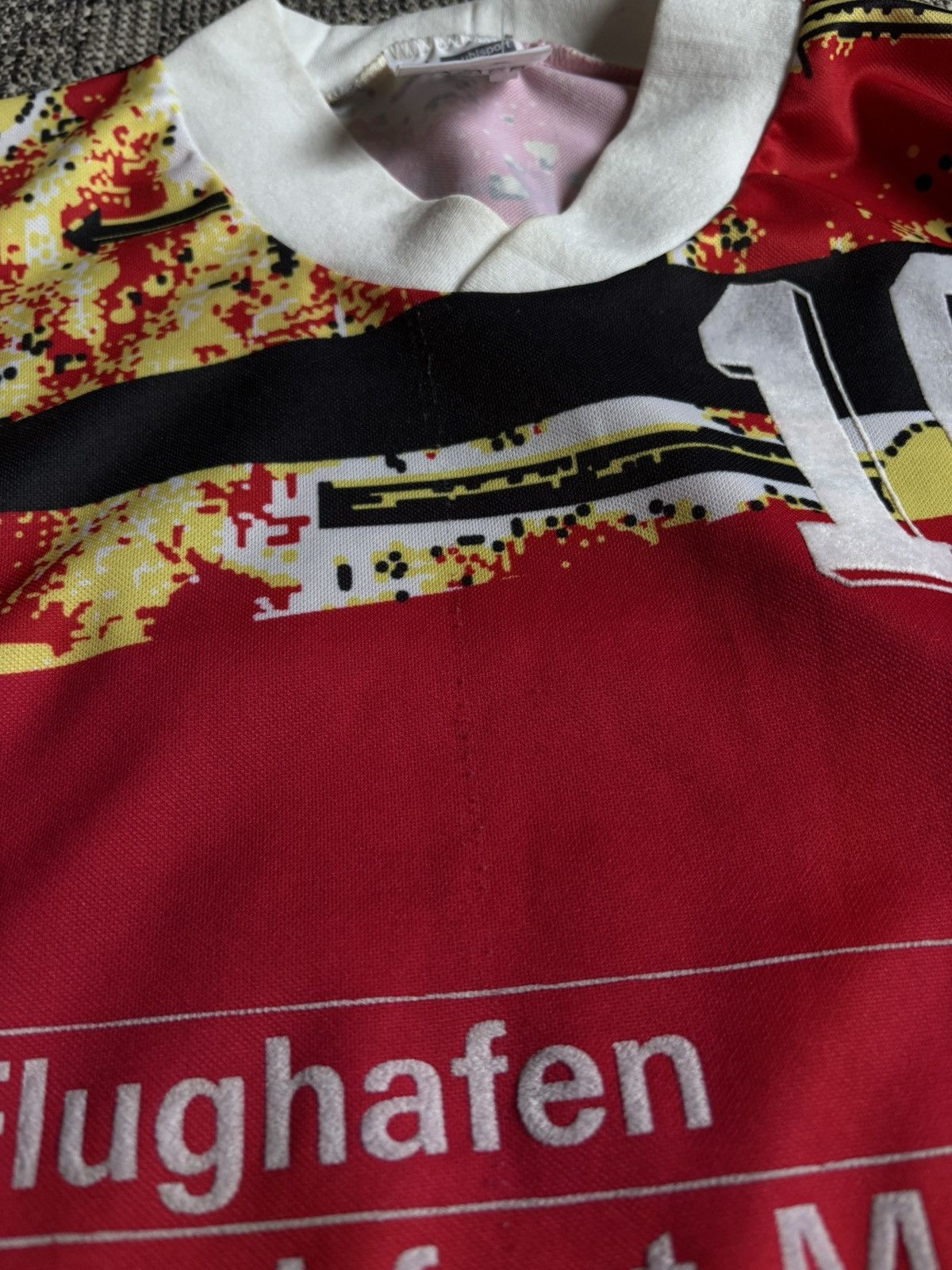 Vintage Vintage 90s Uhlsport Eintracht Frankfurt Soccer Jersey #10 Size US XL / EU 56 / 4 - 6 Thumbnail