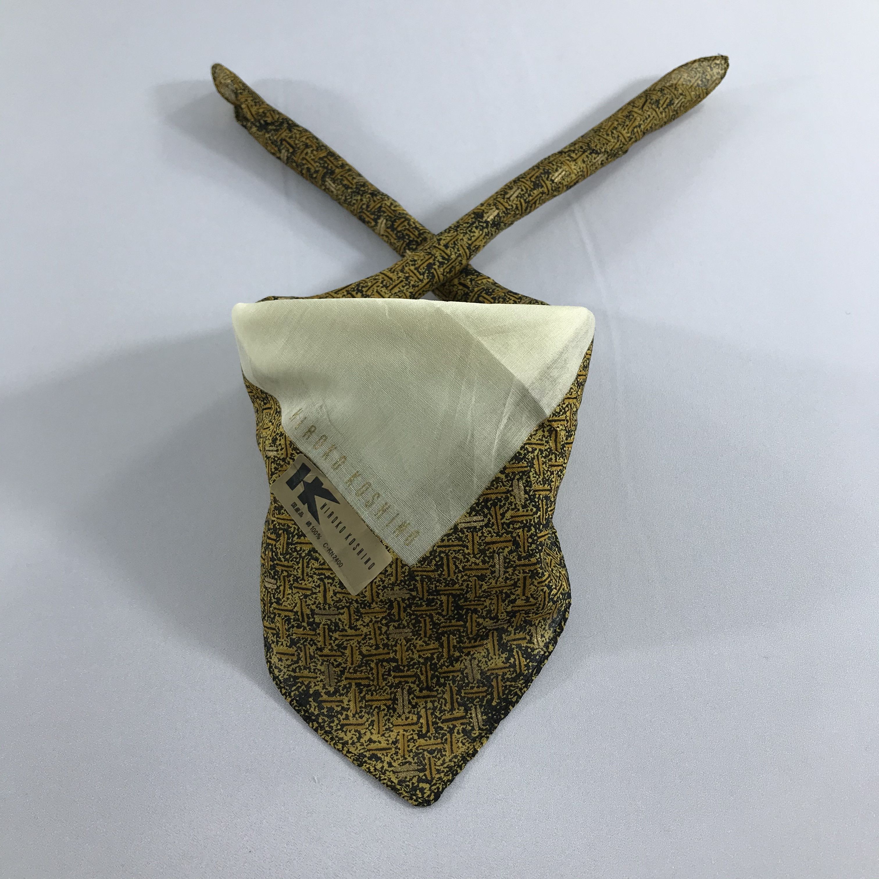 Hiroko Koshino Homme Hiroko Koshino Handkerchief Neckerchief Bandana H1188 Size ONE SIZE - 1 Thumbnail