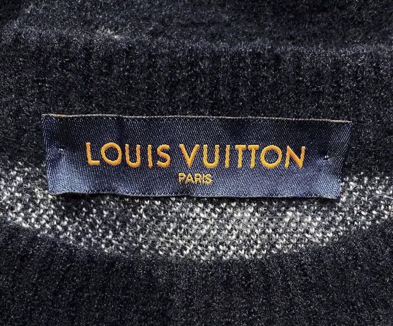 Louis Vuitton Louis Vuitton Navy Camo Sweater Size US S / EU 44-46 / 1 - 6 Thumbnail