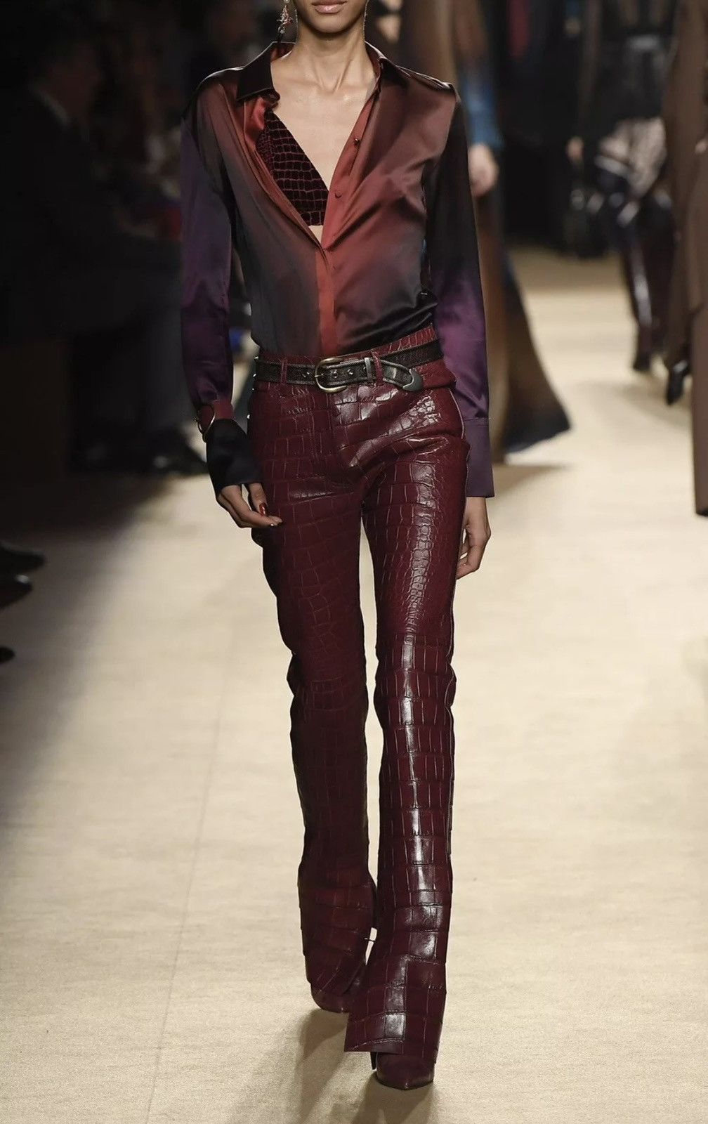Roberto Cavalli Roberto Cavalli Runway Burgundy Croc-Embossed Leather Pants Size 27" / US 4 / IT 40 - 1 Thumbnail