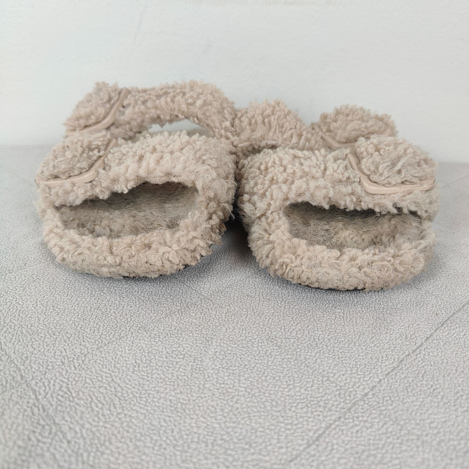 Balenciaga Balenciaga Mallorca Faux Shearling Buckle Sandals Womens 37 Size US 7 / IT 37 - 3 Thumbnail