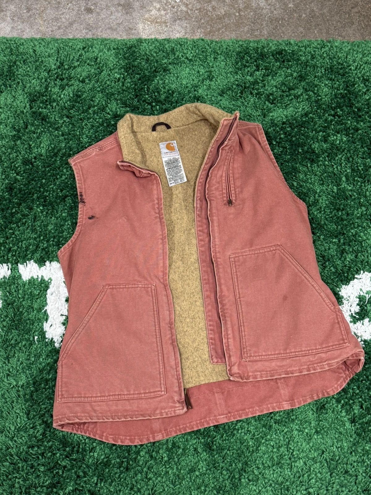 Carhartt Carhartt Womens Brick Vintage Heavy Sherpa Lined Work Vest Size M / US 6-8 / IT 42-44 - 1 Thumbnail