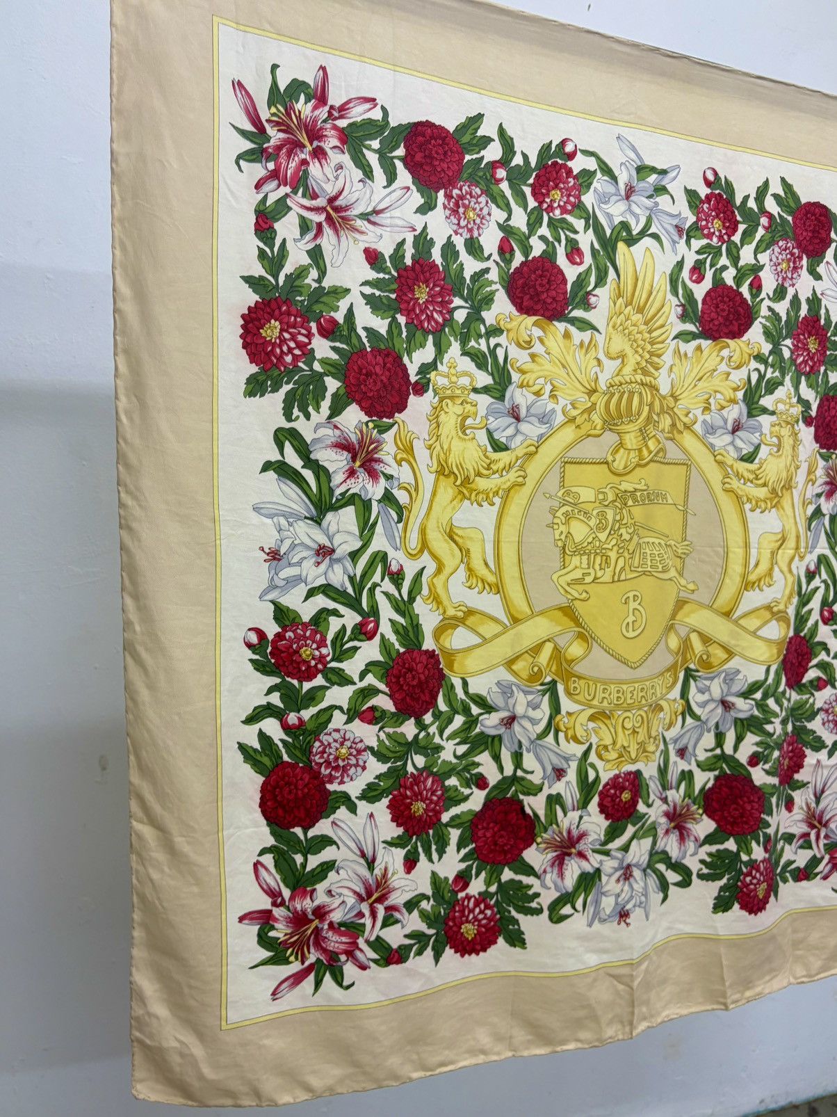 Burberry 90s Burberry Prorsum Golden Horse and Lion print silk scarf Size ONE SIZE - 4 Thumbnail