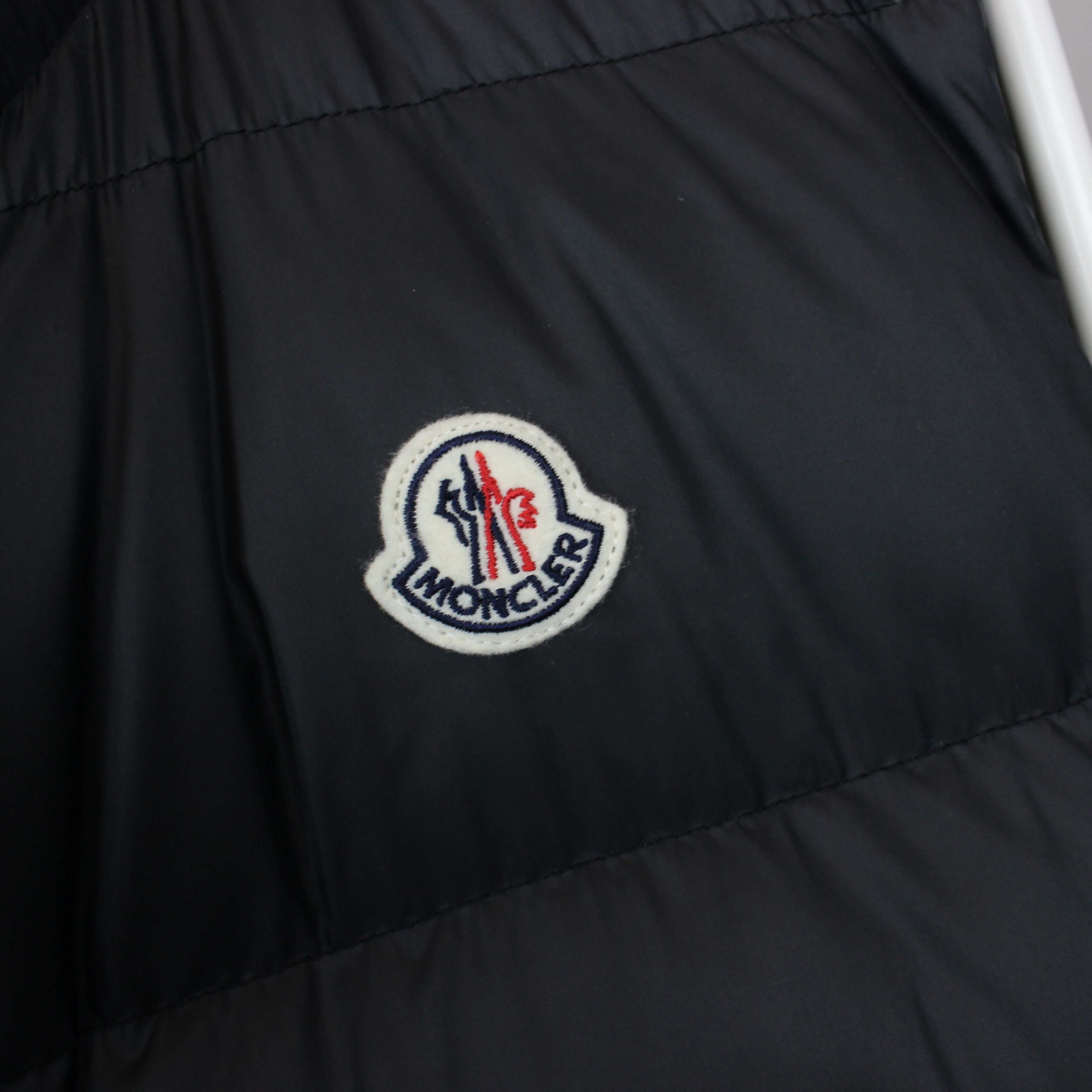 Moncler Moncler down vest gilet black M L Size US L / EU 52-54 / 3 - 13 Thumbnail