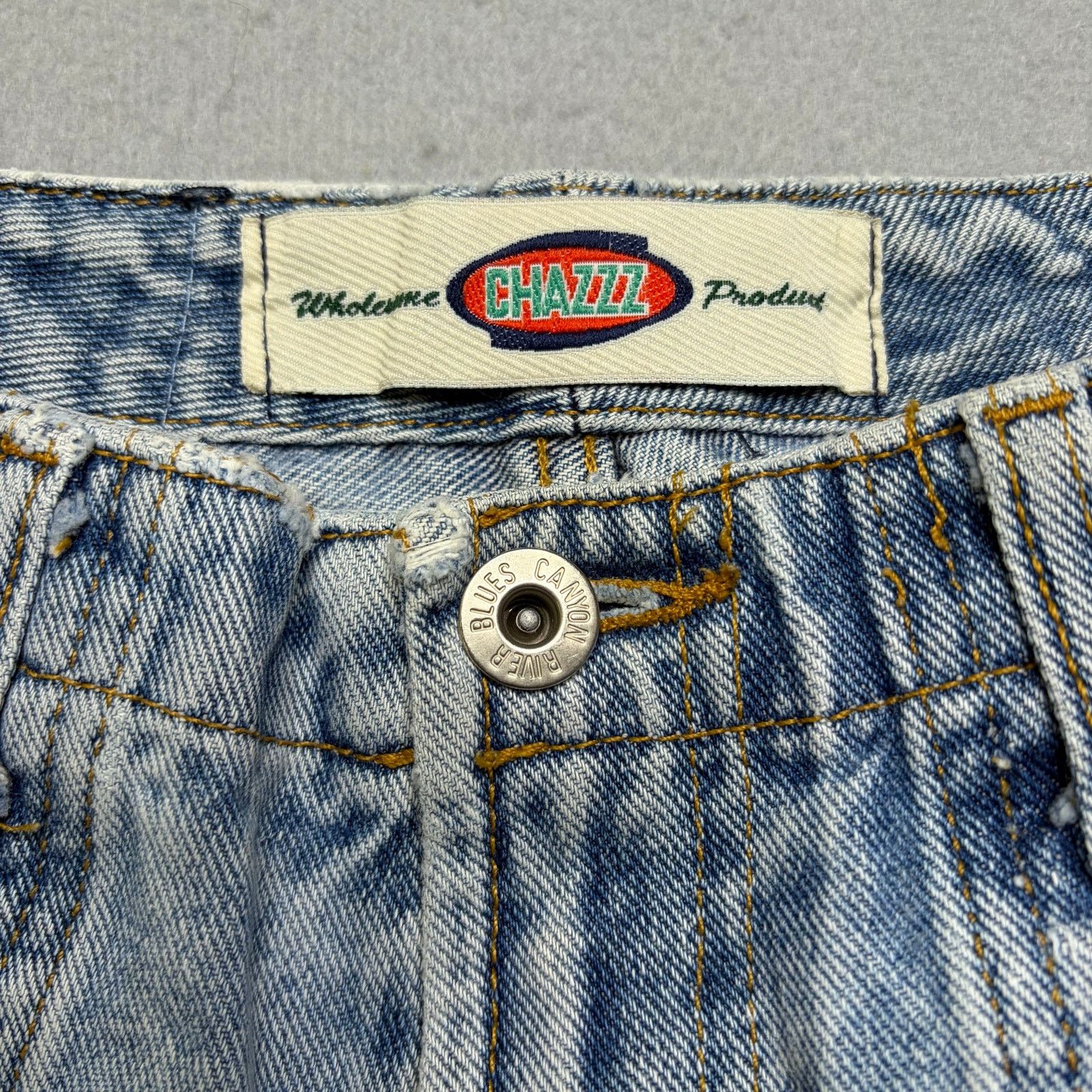 Vintage Vintage CHAZZZ Denim Carpenter Shorts Women’s Size 3 Y2K Size 27" / US 4 / IT 40 - 9 Thumbnail