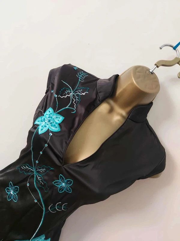 Vintage Vintage Knee-length dress Size M / US 6-8 / IT 42-44 - 2 Thumbnail