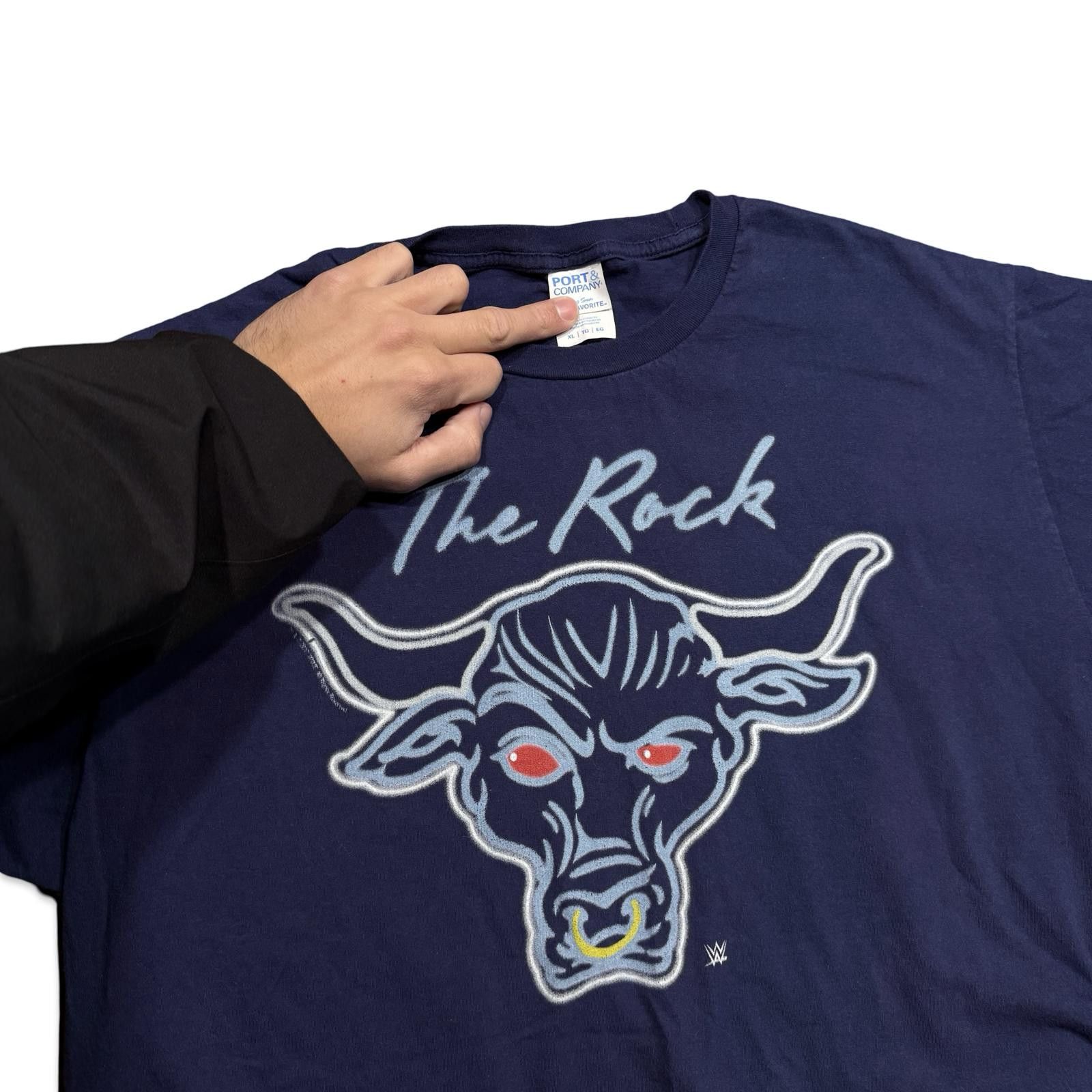 WWE Y2K The Rock WWE Bull Graphic Shirt Size US XL / EU 56 / 4 - 2 Thumbnail