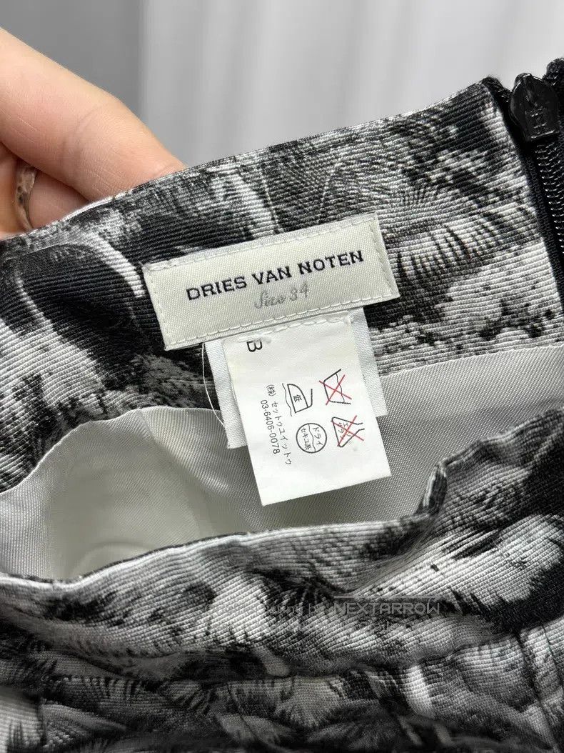 Dries Van Noten DRIES VAN NOTEN Floral Half Skirt Size 33" - 6 Thumbnail