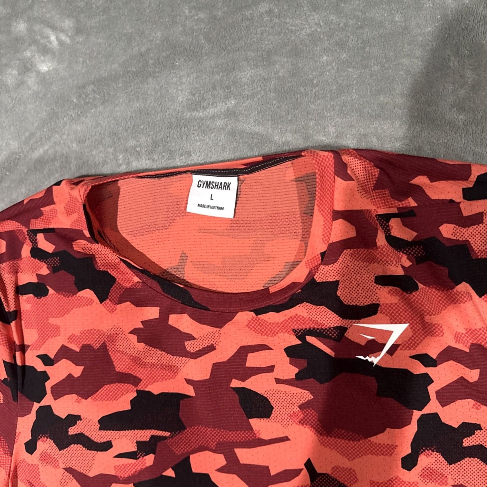 Gymshark Gymshark Shirt Mens Large Red Camo Arrival Camouflage Workout Training Gym Size US L / EU 52-54 / 3 - 3 Thumbnail