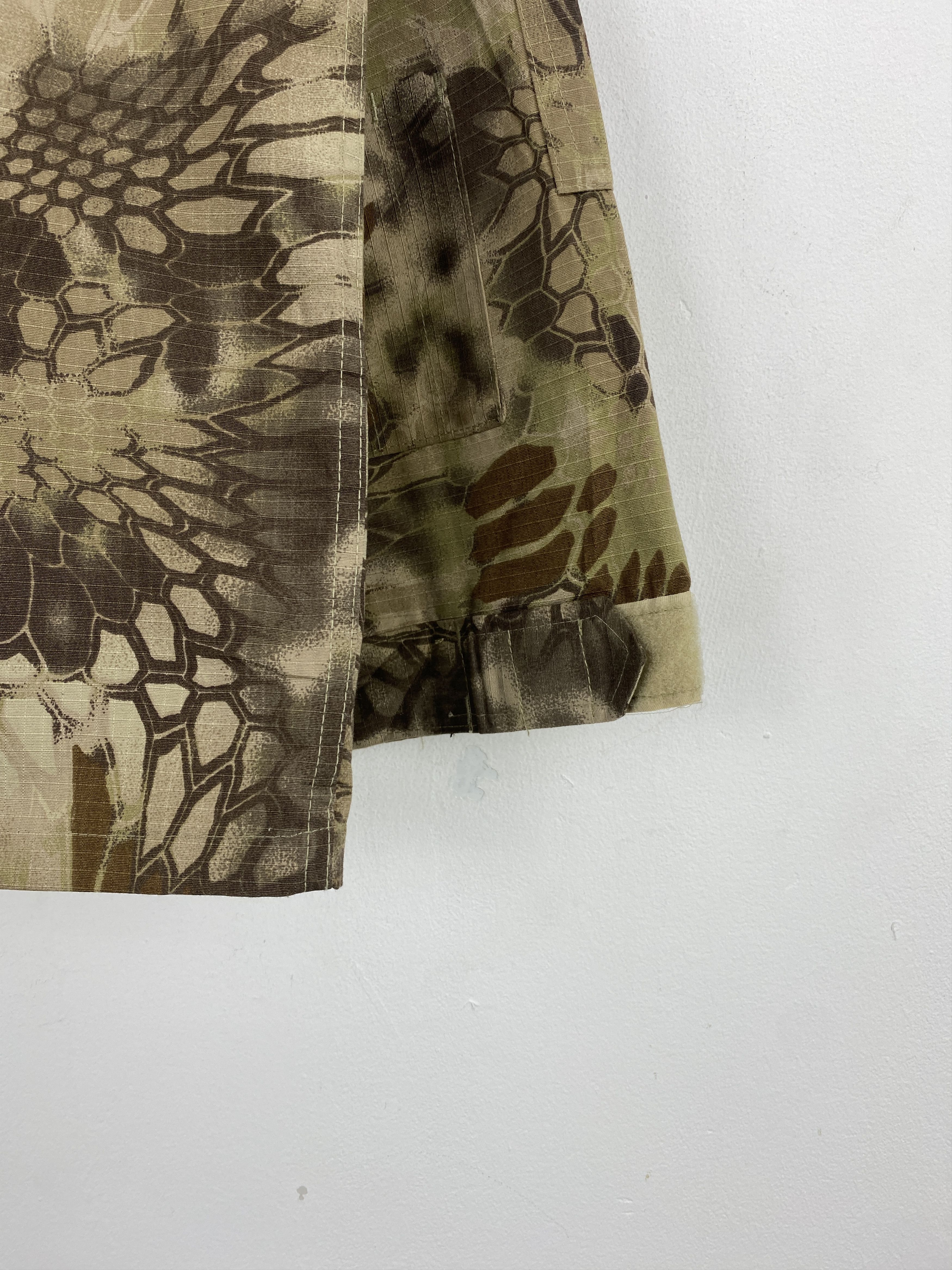 Vintage Vintage Military Camouflage Army Issue Tactical Jacket J1895 Size US L / EU 52-54 / 3 - 5 Thumbnail