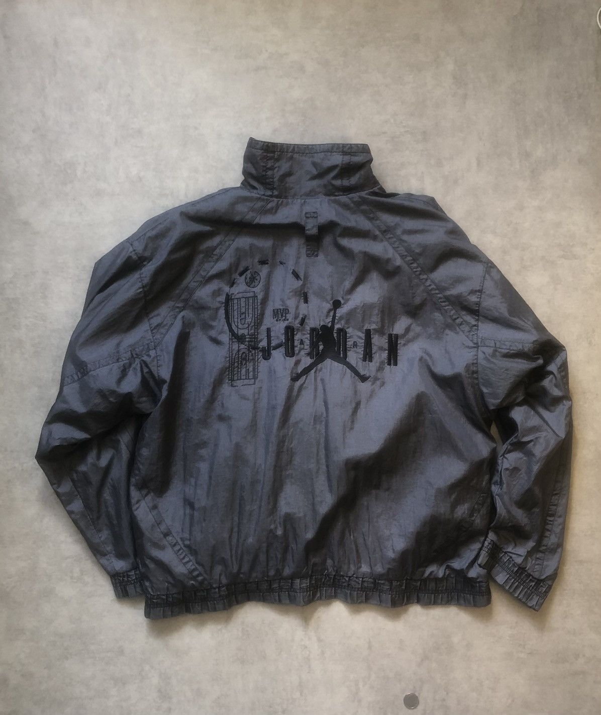 Jordan Brand × Nike × Vintage Vintage 90's NIKE Air Jordan MVP Jacket Big Logo Size US L / EU 52-54 / 3 - 3 Thumbnail