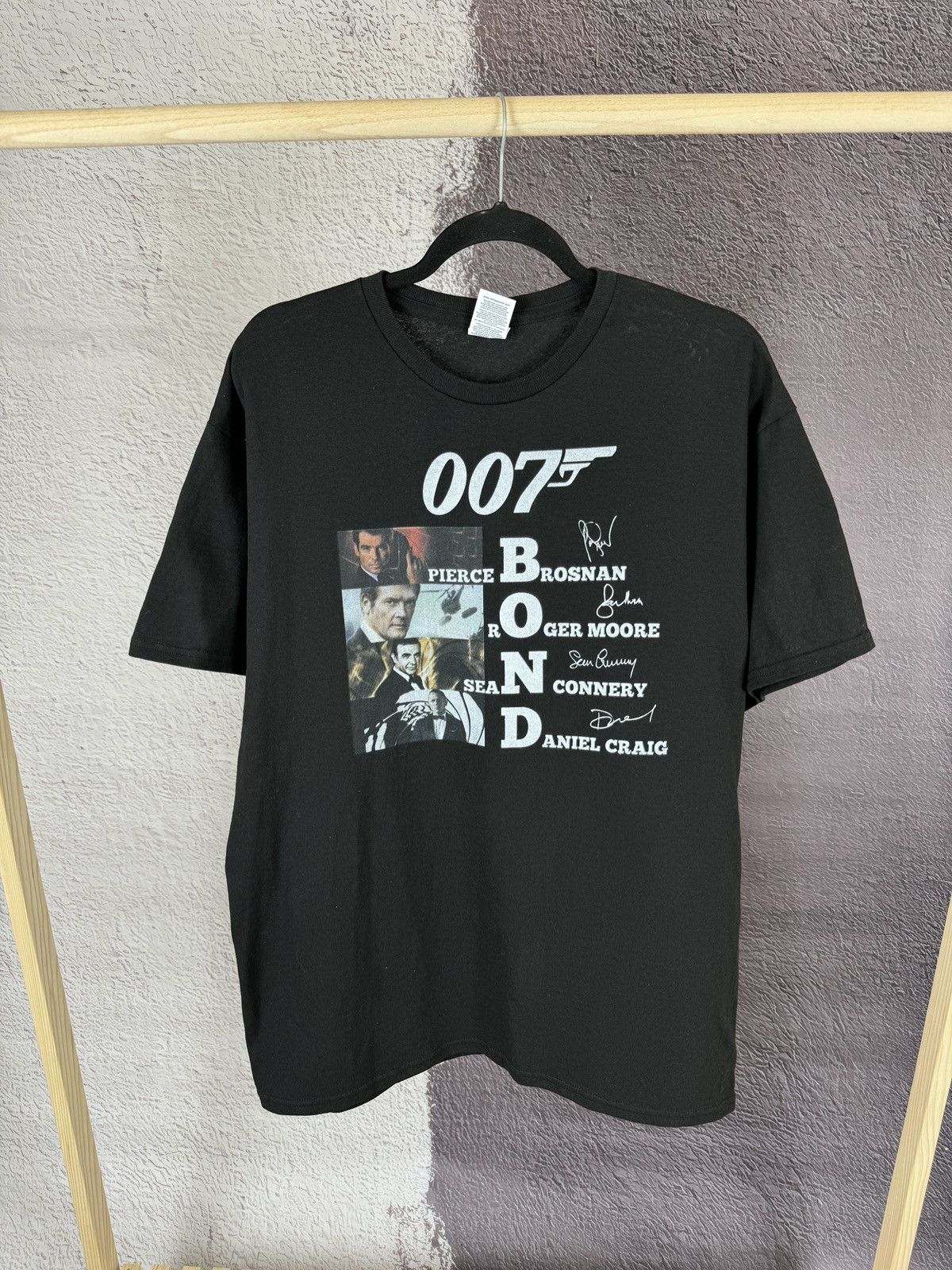 Delta × Vintage Vintage Delta Pro weight cinema 007 agent tee shirt Size US L / EU 52-54 / 3 - 1 Thumbnail