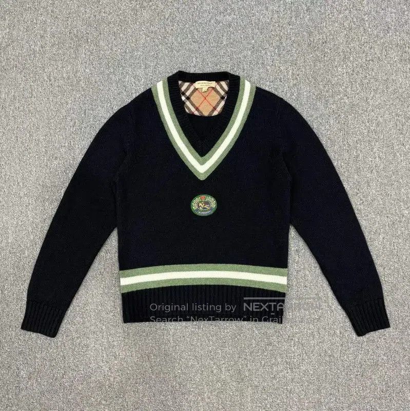 Burberry Burberry Black Wool Knit Sweater for Women. Size M / US 6-8 / IT 42-44 - 1 Thumbnail