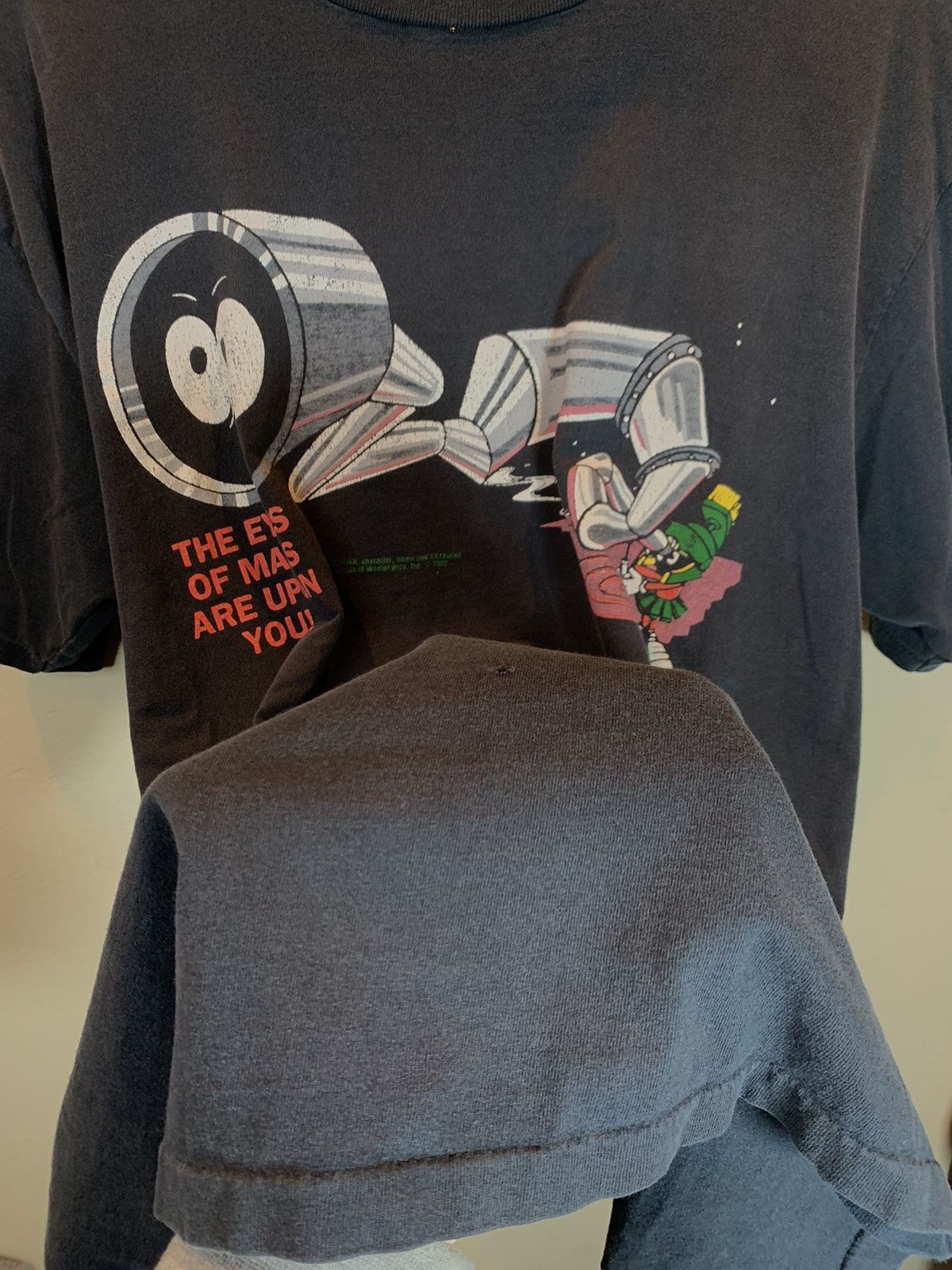 Vintage × Warner Bros RARE Vintage 1992 Marvin Martian Eyes Of Mars Upon You Shirt Size US XL / EU 56 / 4 - 4 Thumbnail