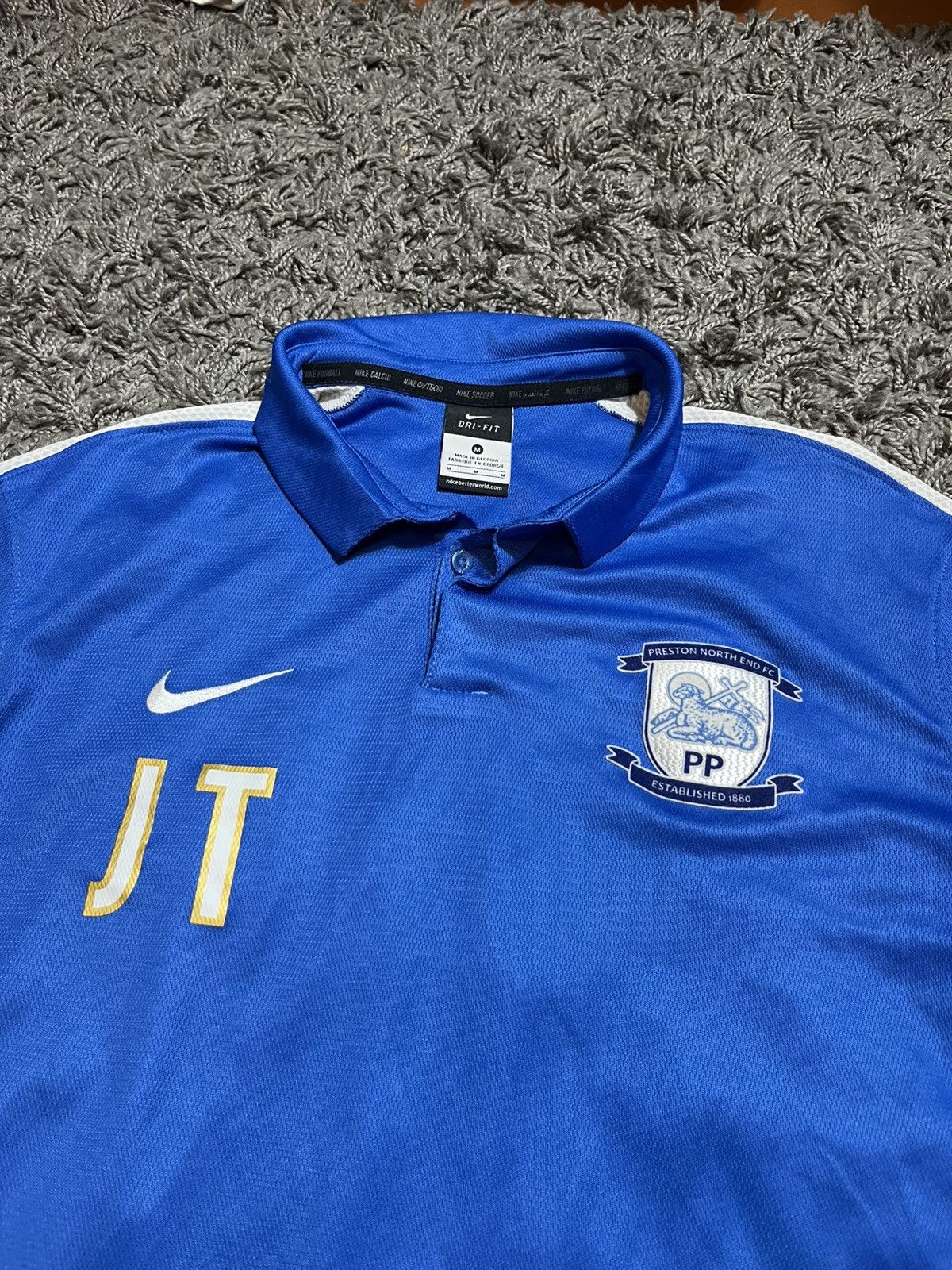 Nike PRESTON NORTH 2018/19 SOCCER FOOTBALL JERSEY POLYERSTER Size US M / EU 48-50 / 2 - 2 Thumbnail