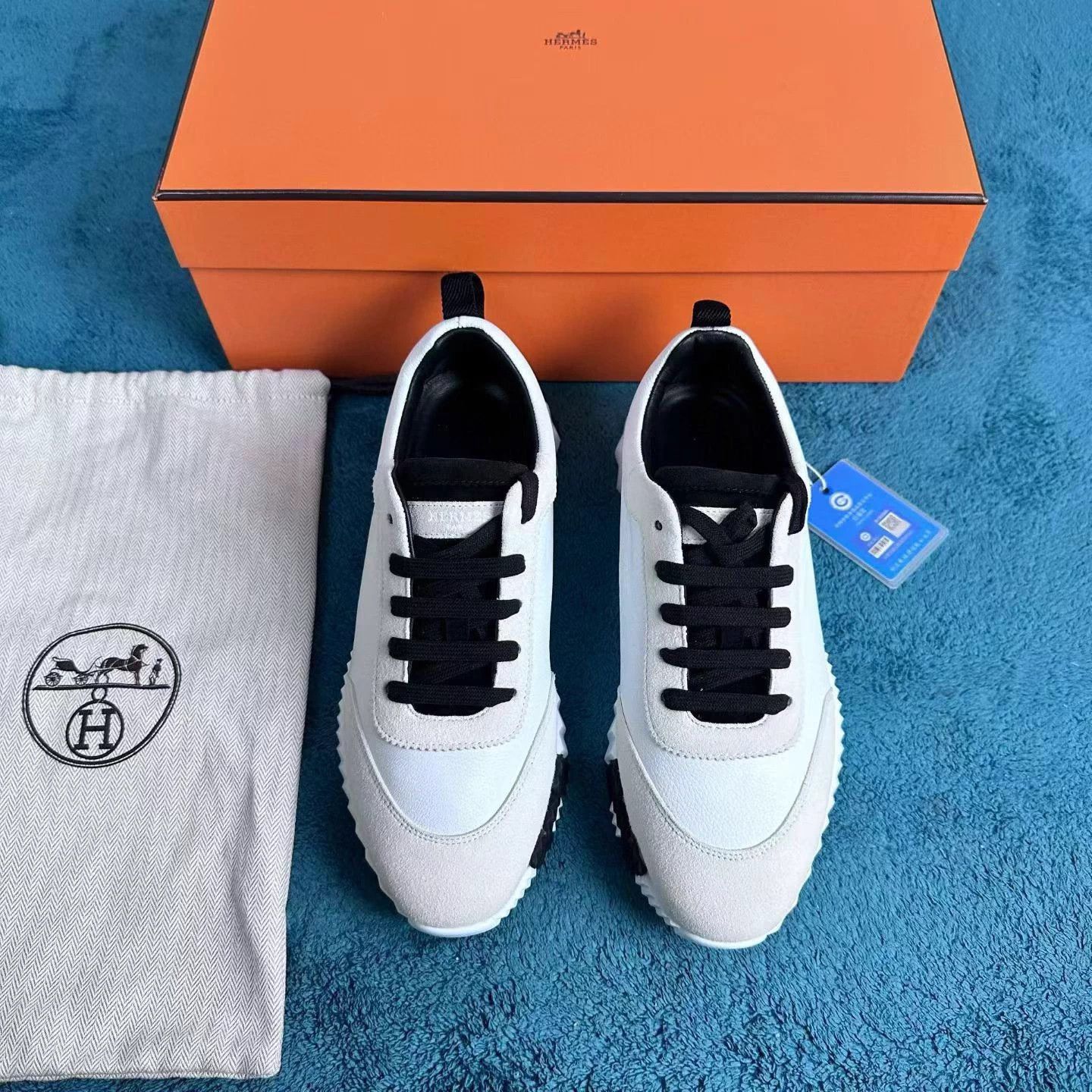 Hermes Hermès bouncing leather low top casual shoe white black 38 Size US 7 / IT 37 - 1 Thumbnail
