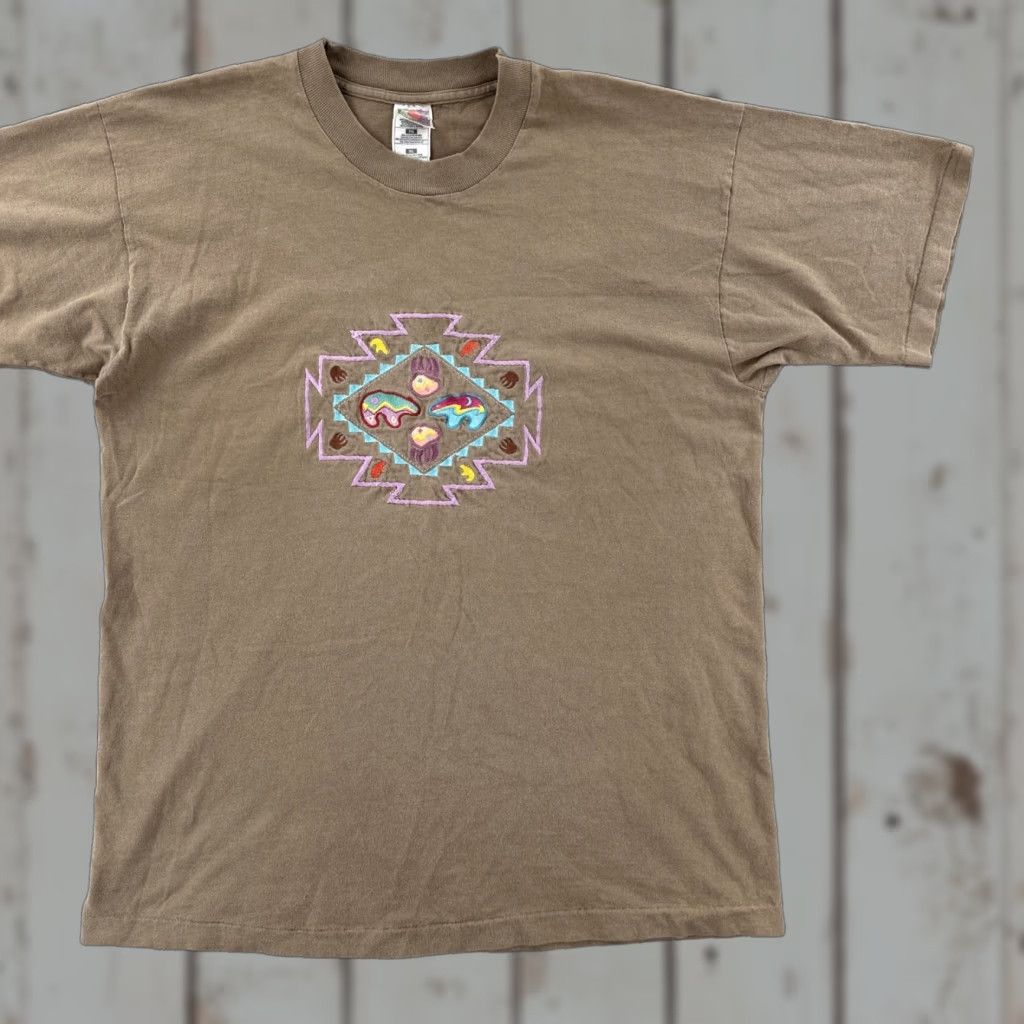 Fruit Of The Loom VINTAGE Fruit of the Loom Mens XL Shirt Brown Single Stitch Southwestern Embroidery 90s Aztec USA Crew Neck Short Sleeve T-Shirt Mens Size US XL / EU 56 / 4 - 1 Thumbnail